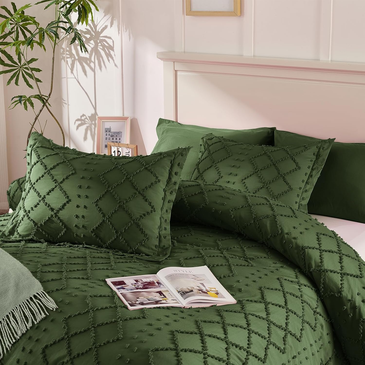 VACVELT 5PCS Boho Duvet Cover Queen Size, Olive Green Tufted Duvet Cover with Zipper & Ties, No Comforter, Shabby Chic Textured Bedding for Farmhouse Country, Breathable & Soft Microfiber