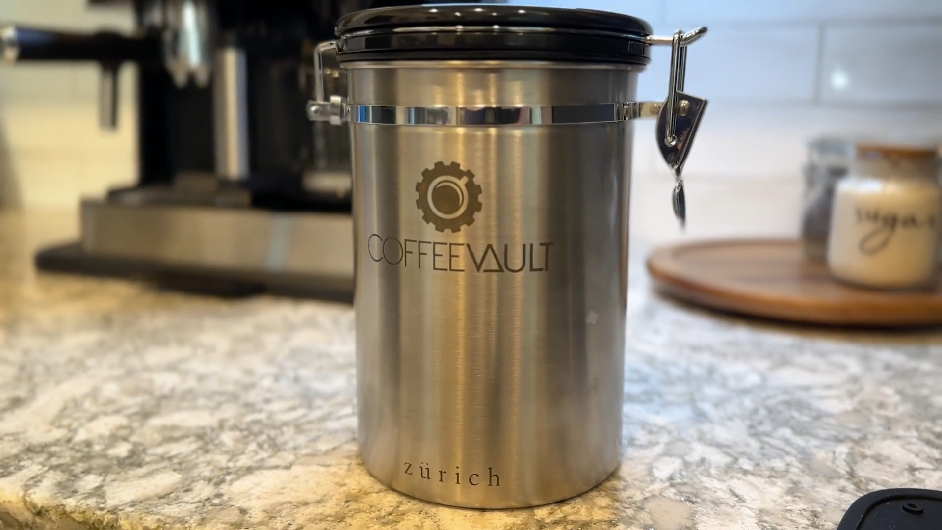 Amazon.com: Coffee Canister for Ground Coffee with Scoop, 22oz