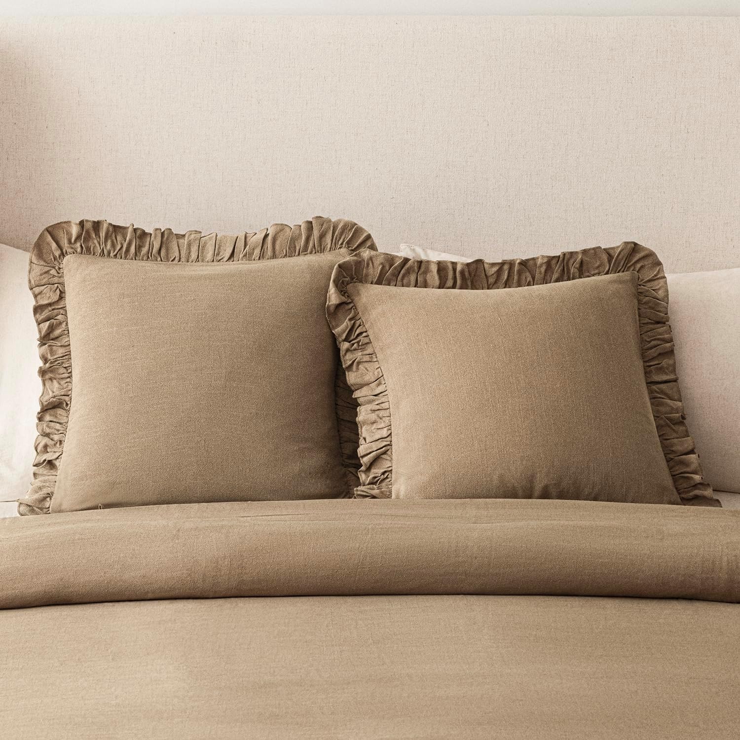 Foindtower Set of 2 Decorative Soild Fringe Ruffle Throw Pillow Covers Soft Boho Farmhouse Cushion Cover Cozy Accent Retro Pillowcase for Couch Sofa Bed Living Room Home Decor,20×20 Inch,Light Brown