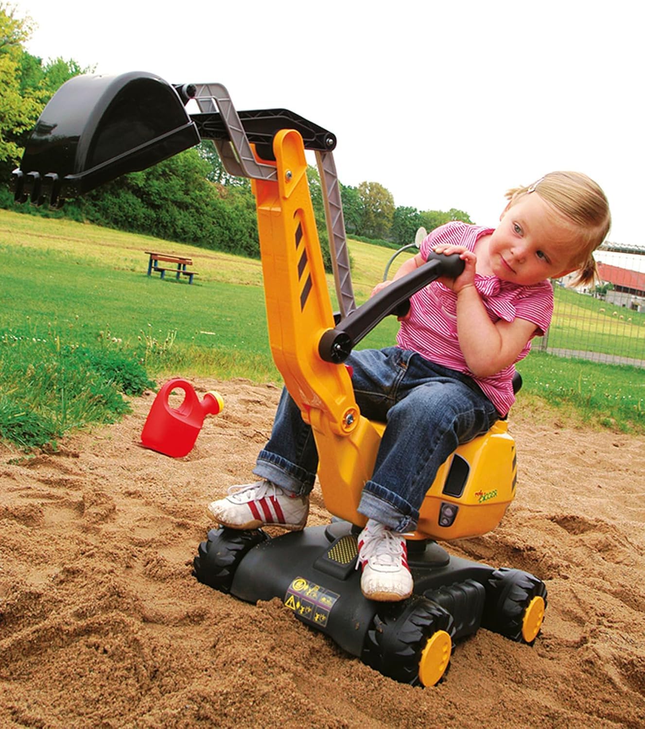 Rolly Toys Baustellenset mit rollyDigger und Sicherheits-Zubehör (Set mit Bagger, 3 Leitbaken, 4 Pylonen & Blinklicht, drehbar, ab 3 Jahren) 421220