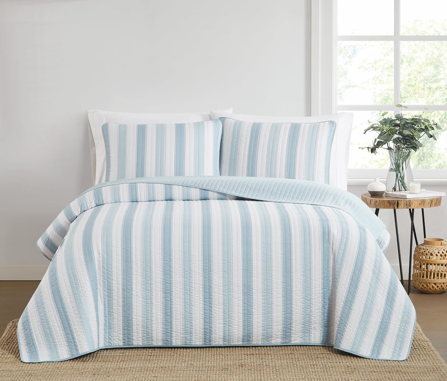 TRULY SOFT Aiden Stripe Quilt Set Blue Polyester 3-Piece Full/Queen Quilt Set, Stripe Themed, for Men and Women, Oeko-TEX Certified Confidence