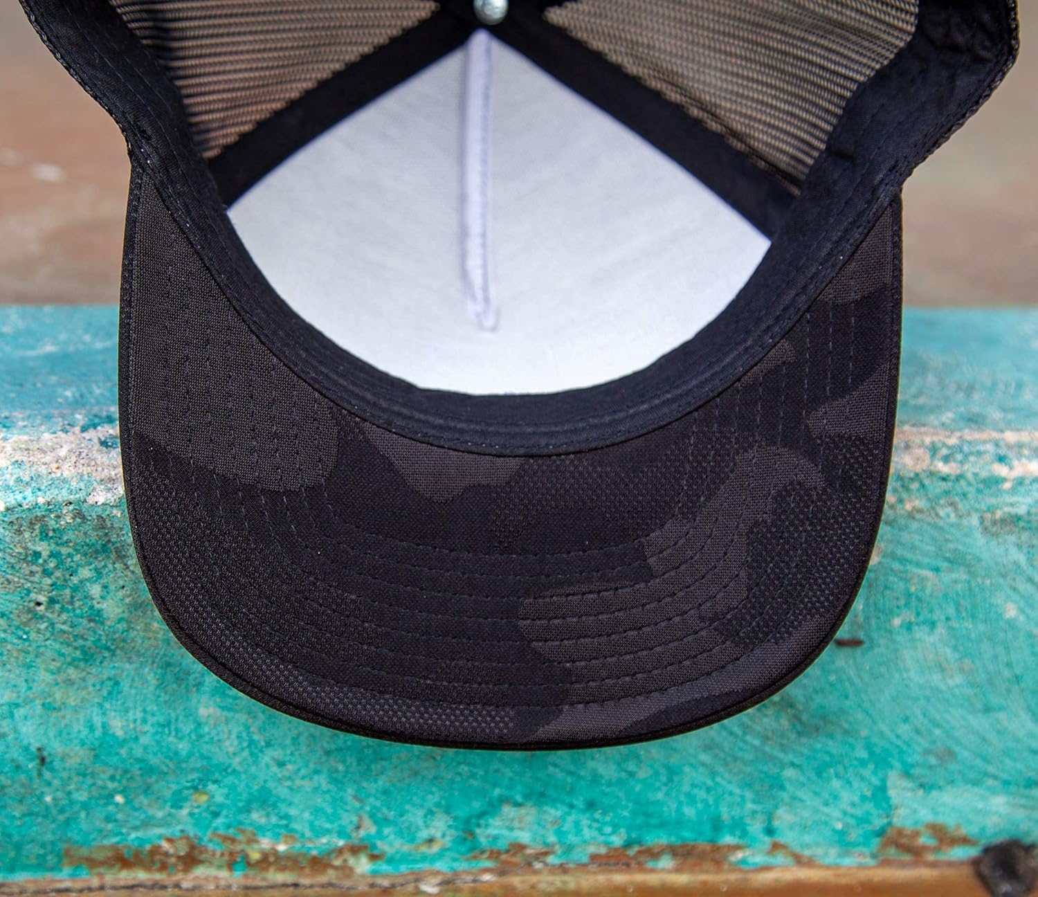 RVCA Men's Curved Bill Snapback Mesh Trucker Hat