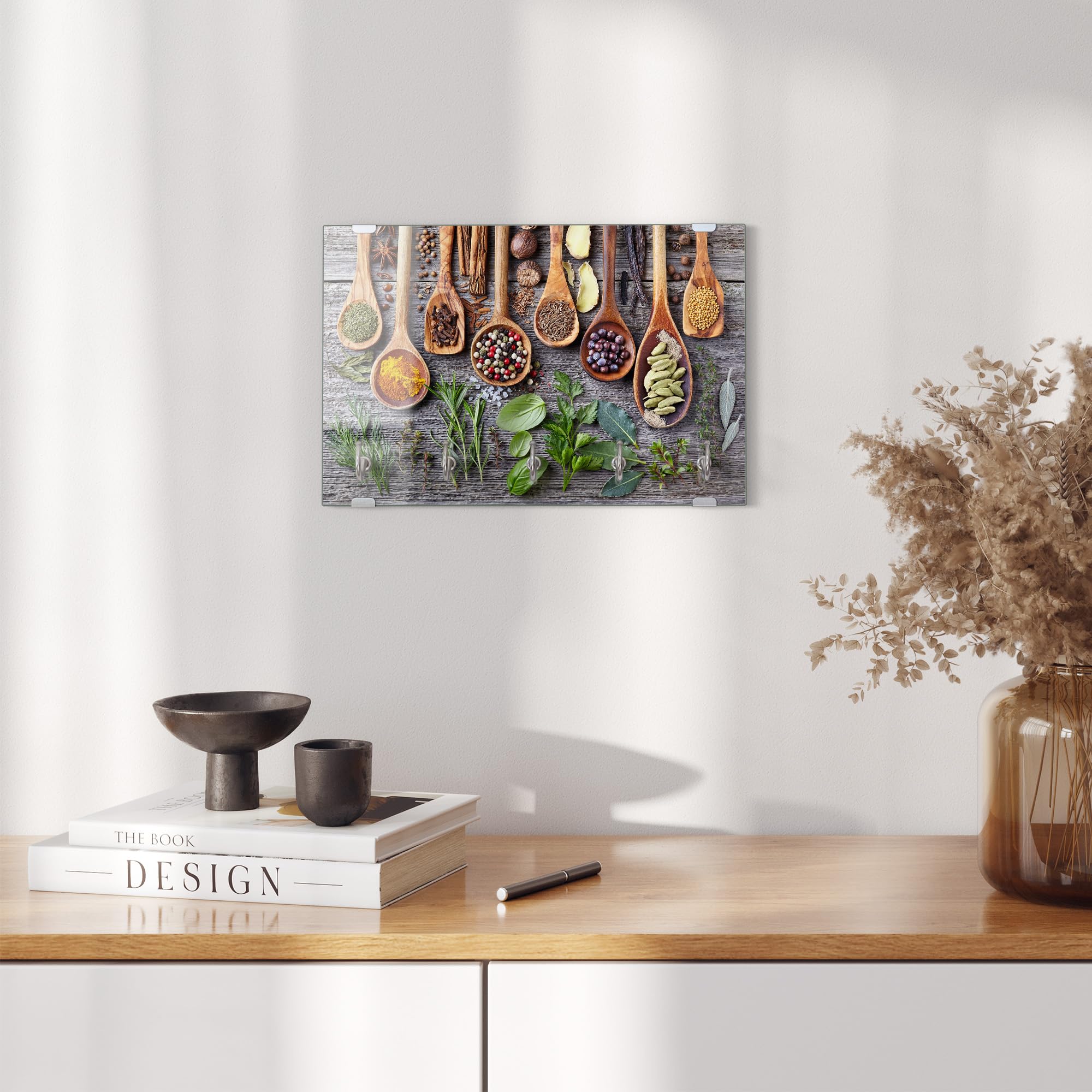 DEQORI Tablica na klucze ze szkła | motyw zdobiona łyżką kucharską | ok. 30 x 20 cm | z 5 haczykami, magnetyczna – nowoczesna szafka na klucze i uchwyt na klucze do korytarza, biura, kluczy i breloków