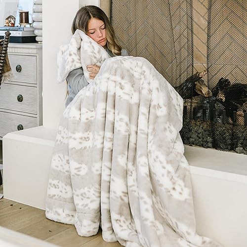 Vista 7 de Minky Designs Arctic Lynx Minky Blanket – Manta ultrasuave de piel sintética para sofá, cama y hogar – Esponjosa, cálida y lujosa – Colección Posh