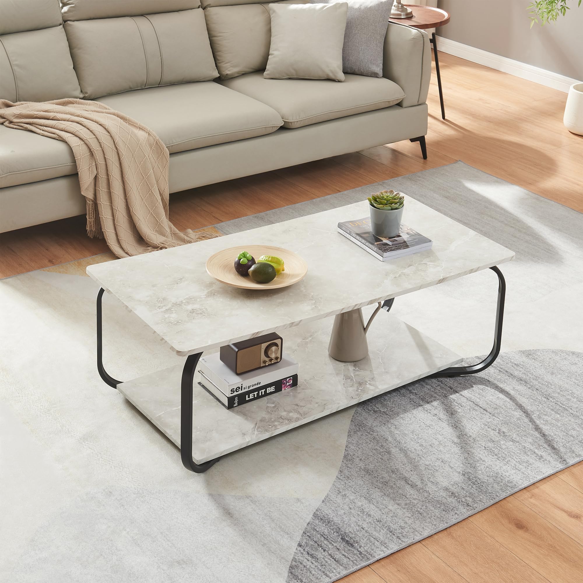 [en.casa] Couchtisch Kolta 120x60x43 cm Marmoroptik, Weiß Sofatisch mit untere Ablagefläche Wohnzimmertisch mit Stauraum