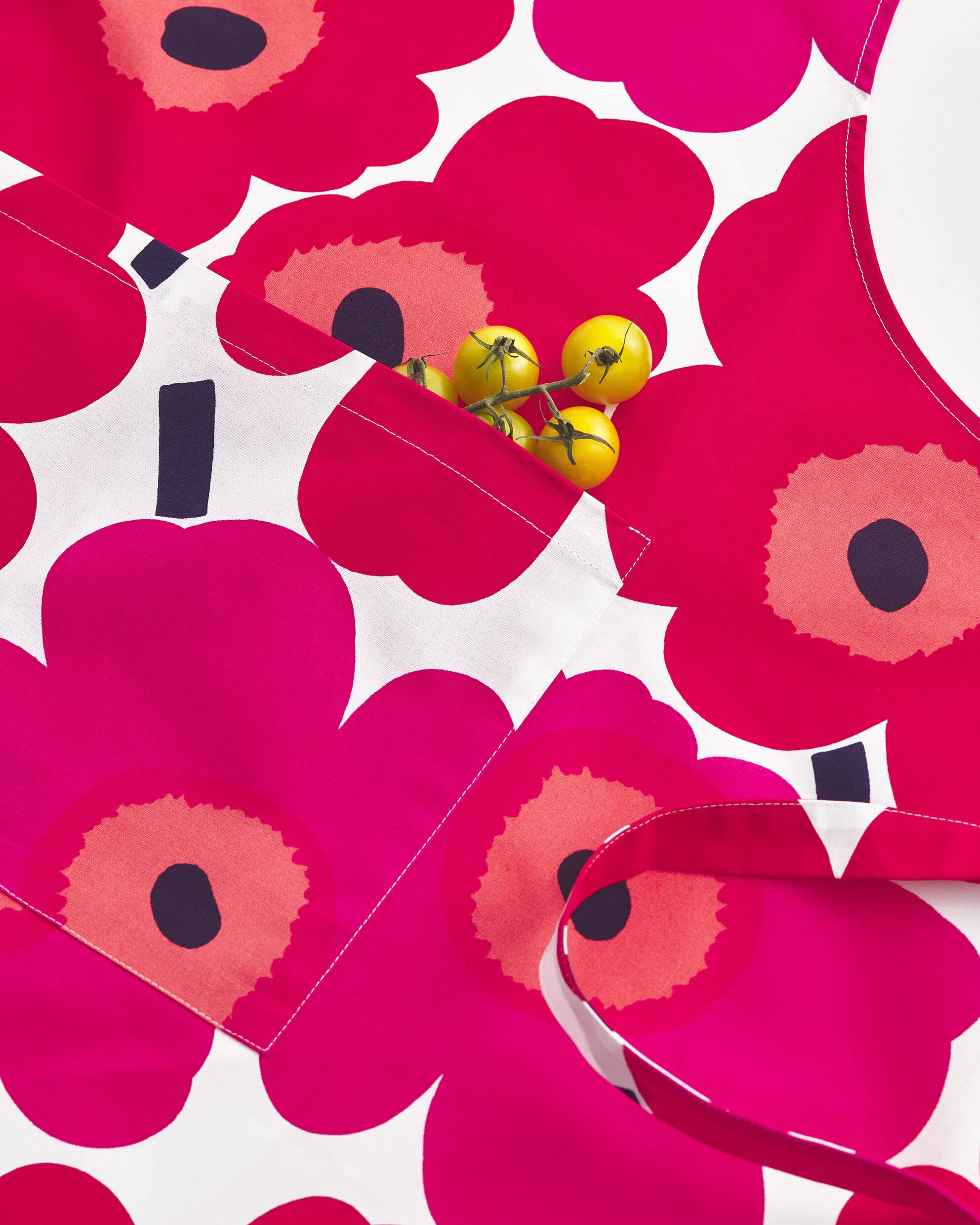Marimekko Unikko Red Apron 84 by 85 cm