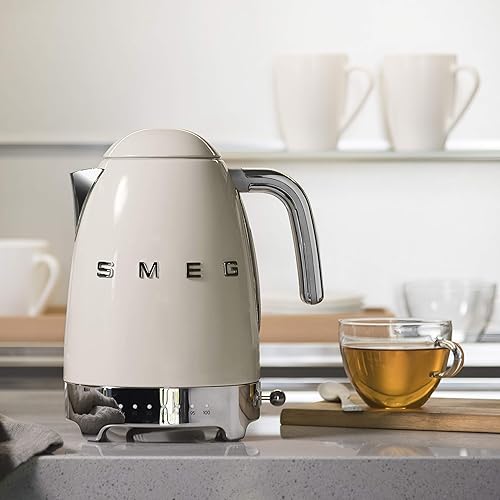Miniatura 3 de Smeg Tetera eléctrica retro de 7 tazas de acero inoxidable con temperatura variable de los años 50 con 7 ajustes de temperatura, pantalla LED, base