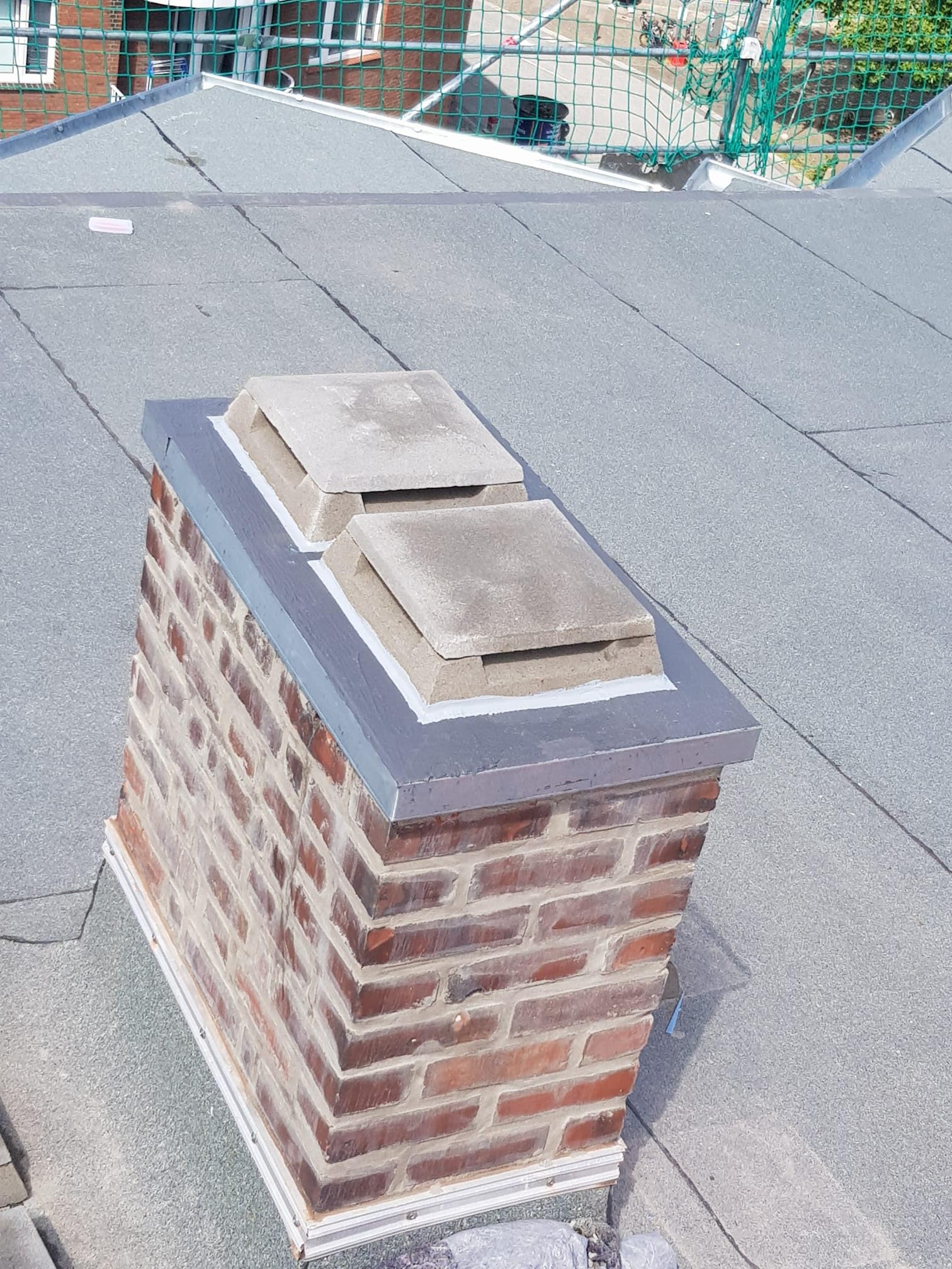 Schornsteinabdeckung aus Beton 32x32 cm – Betonmanufaktur Delmenhorst | Handgefertigt in Deutschland | für stillgelegte Schornsteine | Grau
