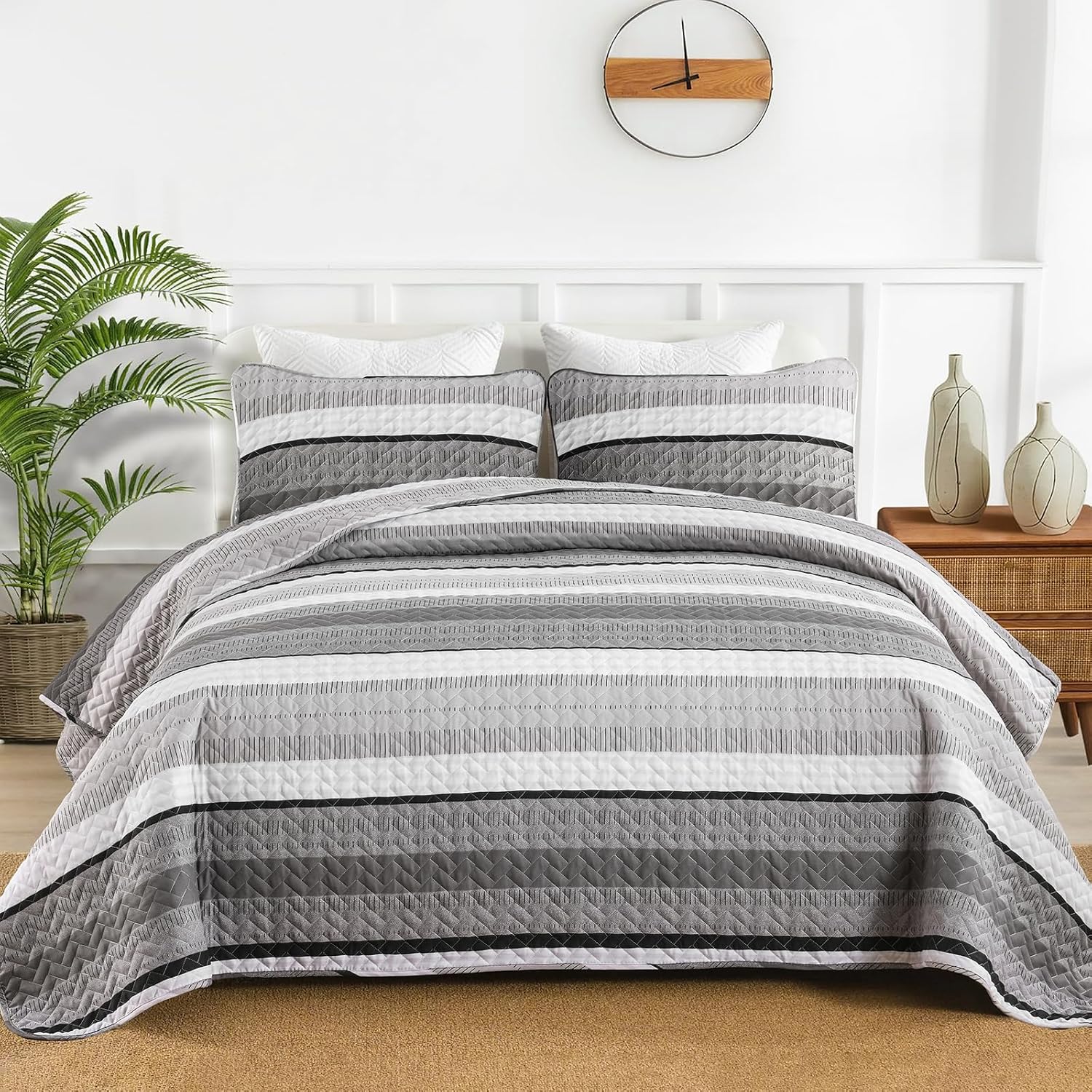 DJY Grey Striped Quilt Set King Size, Gray Stripe Boho Patchwork Bedspread Coverlet Set Soft Microfiber Bohemian Quilt Bedding Set 3 Pieces for All Season