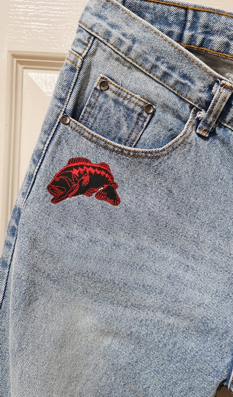 Cartoon Bass Red Fish Patches Embroidered Appliques Symbol Badge Clothes Jeans T-Shirt Hat Backpacks for Men Women Boys Girls