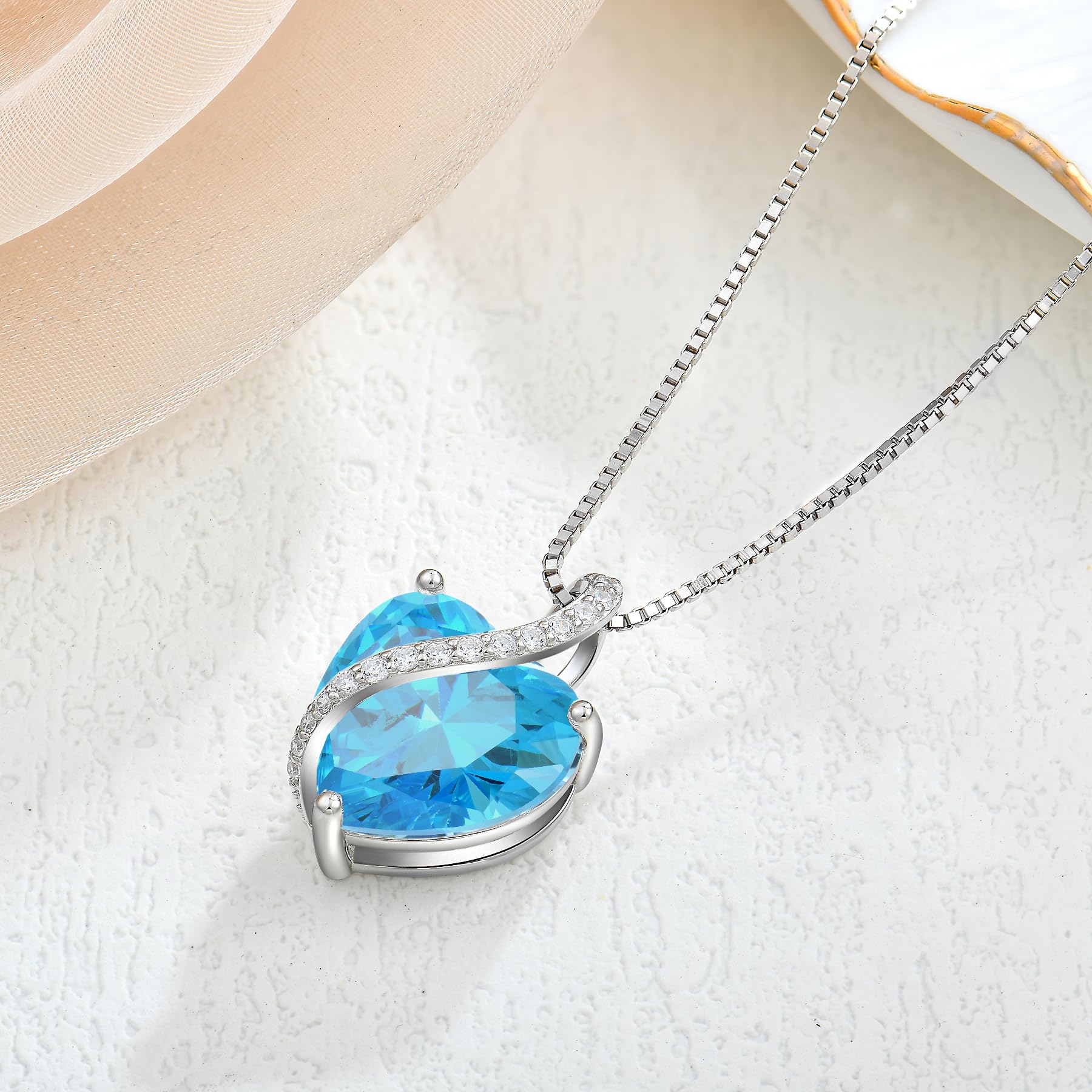 YL Collar Corazón Plata de Ley 925 con 12 piedras de Nacimiento Circonita Colgante para Mujer