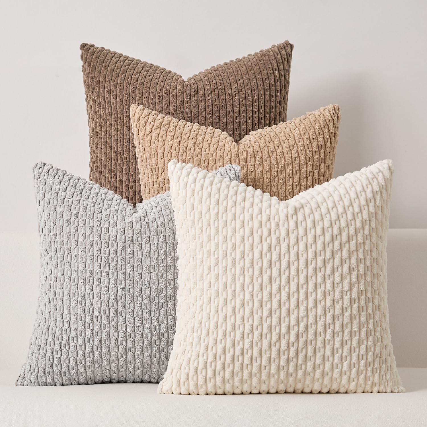 Kevin Textile - Paquete de 4 fundas de almohada decorativas neutras de 18 x 18 pulgadas para sala de estar, sofá, cama, sofá, rústico, bohemio, decoración del hogar, funda de cojín cuadrada de pana