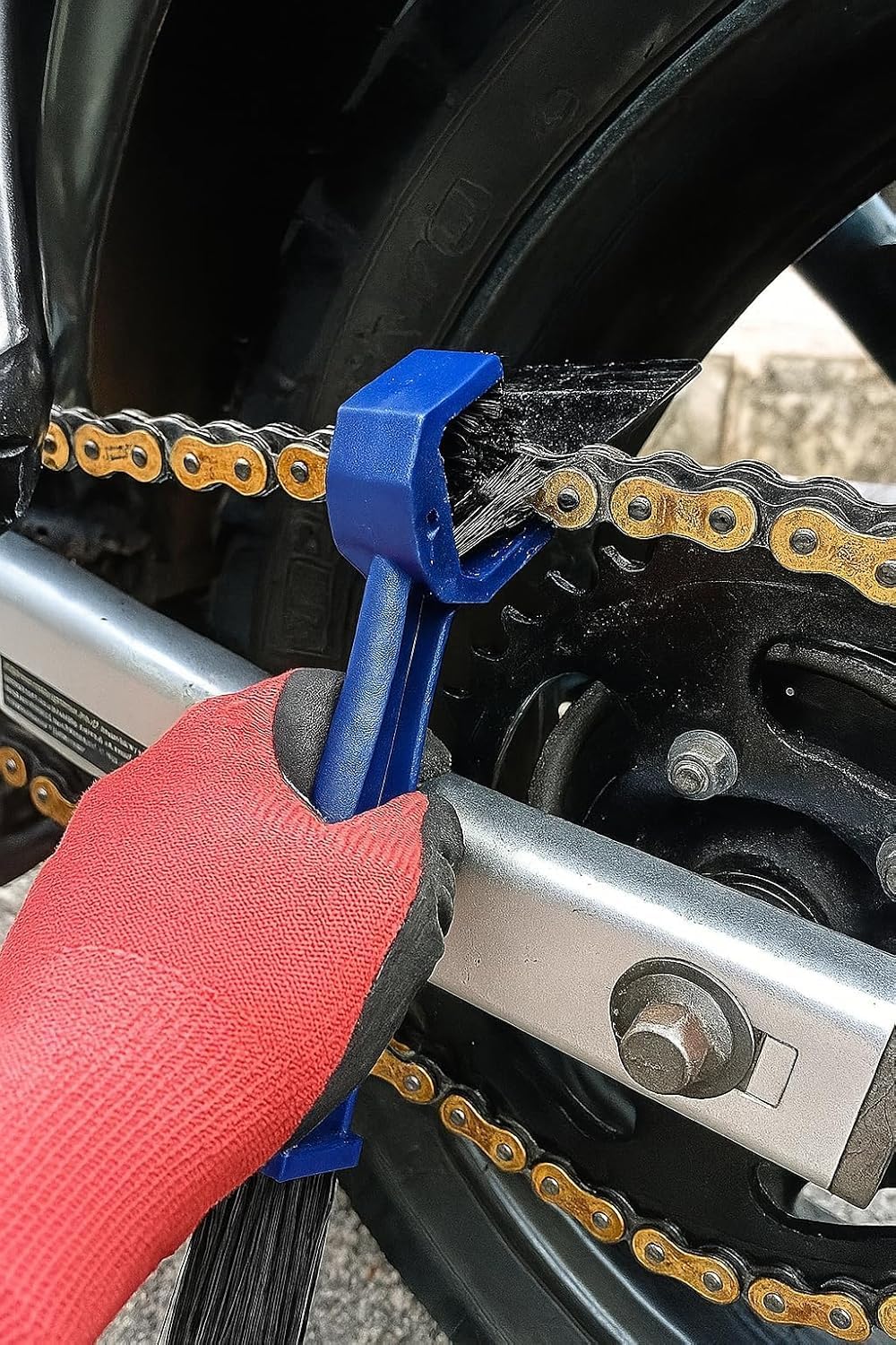 Storn Motorcycle & Bicycle Chain Cleaner Brush – Reusable 3-Sided Oiling Tool for Deep Cleaning of MTB, Road Bike & Cycle Chains 2