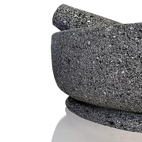 Miniatura 4 de The Curated Pantry Molcajete mexicano grande 12 pulgadas tallada a mano 100 piedra volcánica  Molcajete Mexicano de Piedra Volcanica Grande