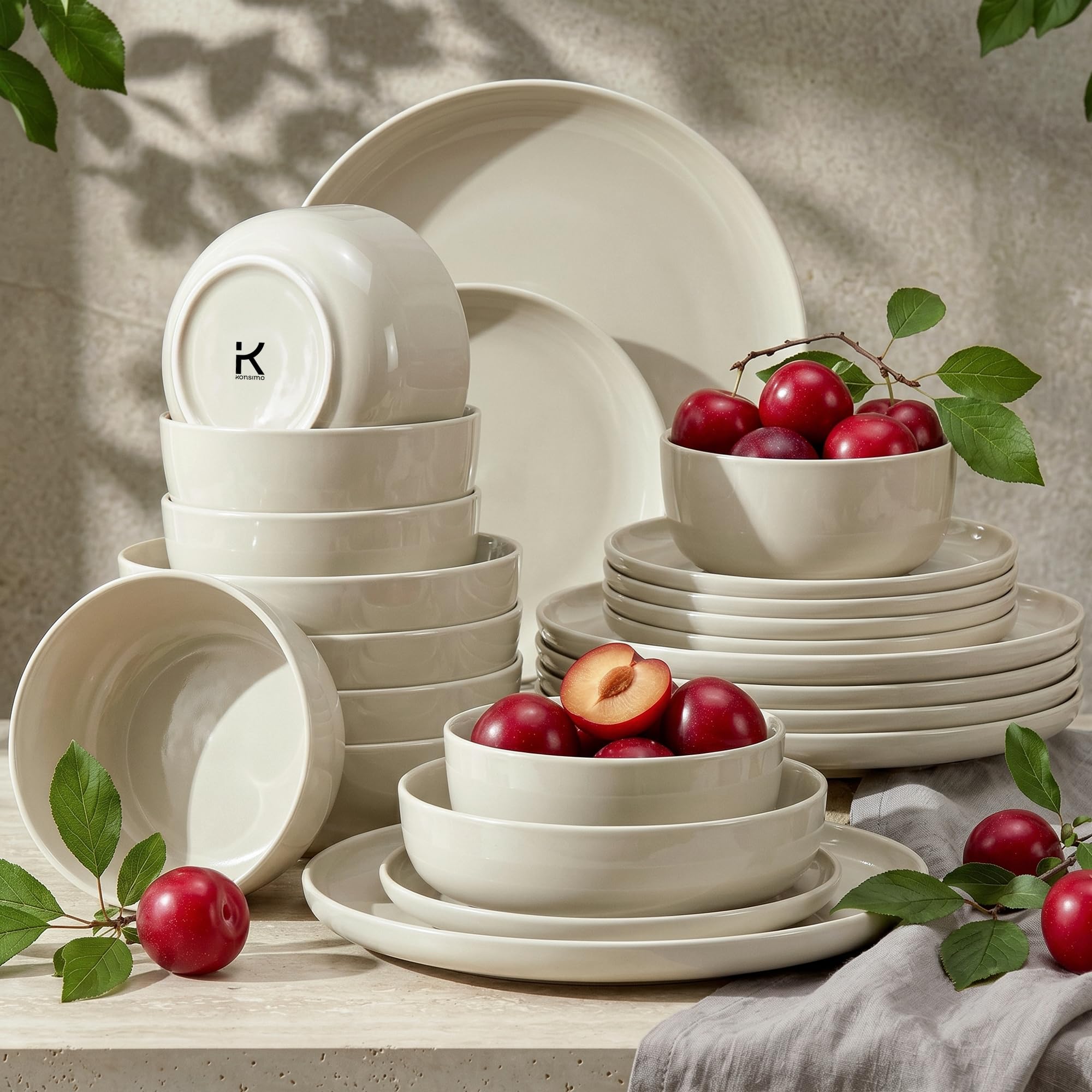 Konsimo. Geschirrset 6 Personen - VICTO Teller Set Modern 24 Teilig - Tafelservice & Geschirrsets - Kombiservice 6 Personen - Steingut Service für Familie - Geschirr Beige - Plates - Essgeschirr