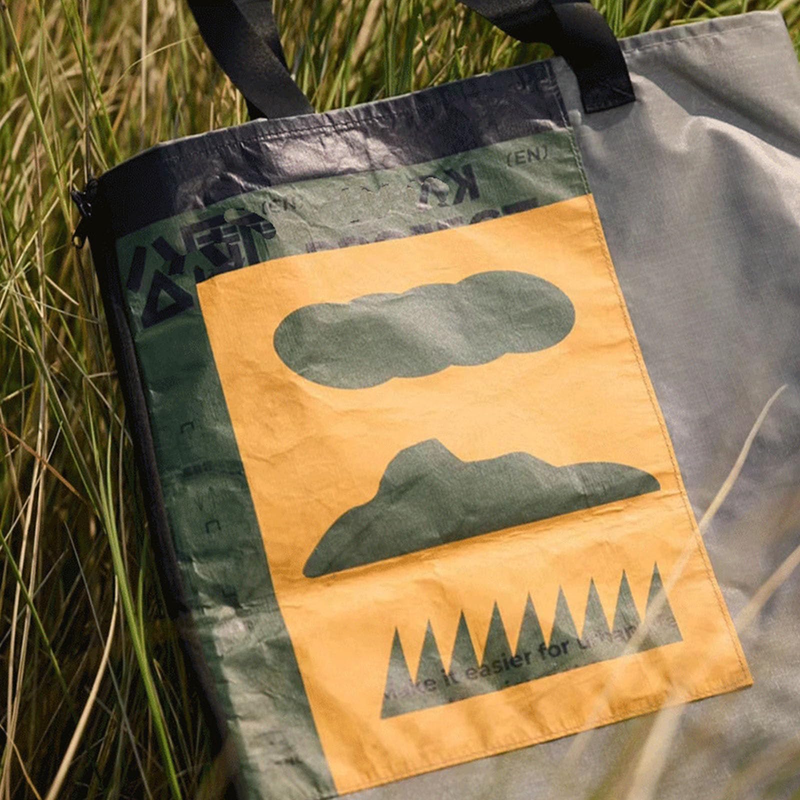 Borsa da campeggio Picnic Mat Pieghevole Tasca Portatile Oxford Panno Coperta Leggero Picnic Tappeto Prati Pad Facile da Pulire Borsa con Cerniera Esterna