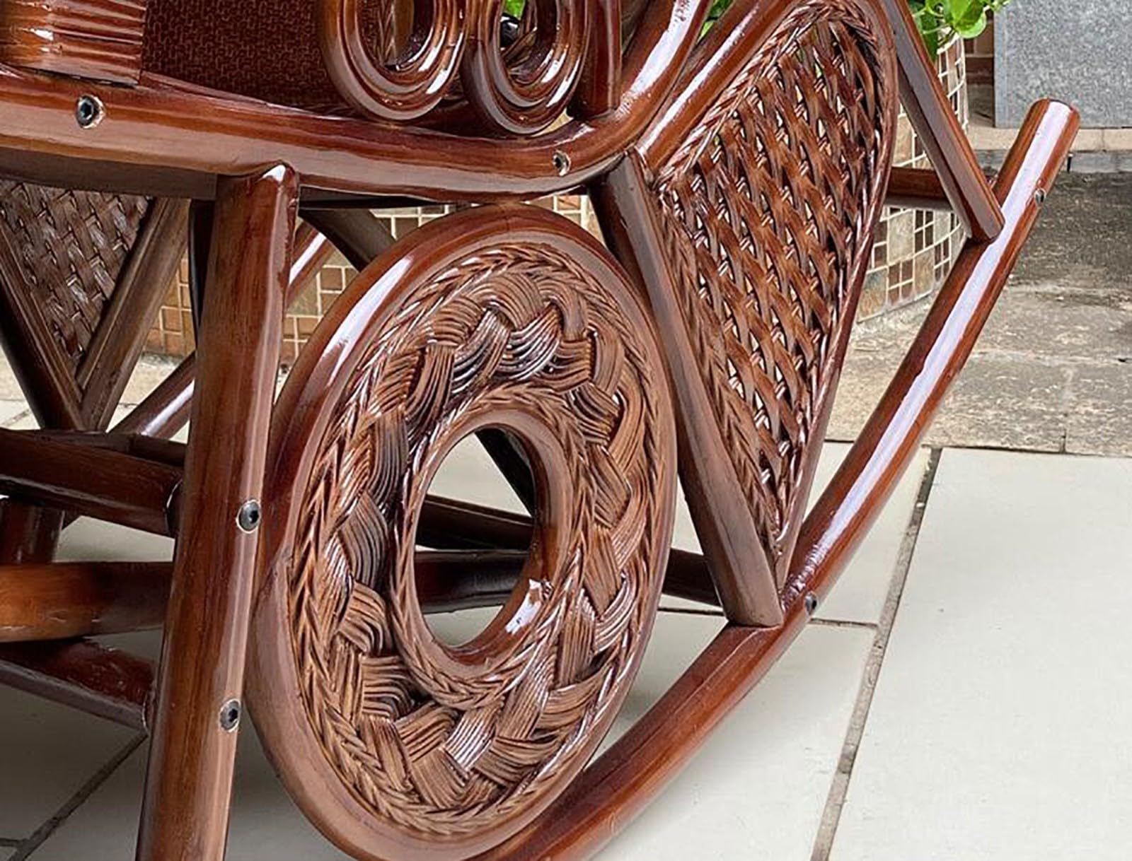 Mecedora moderna de ratán de estilo chino para balcón y patio al aire libre, cómoda y elegante muebles para el hogar para relajarse