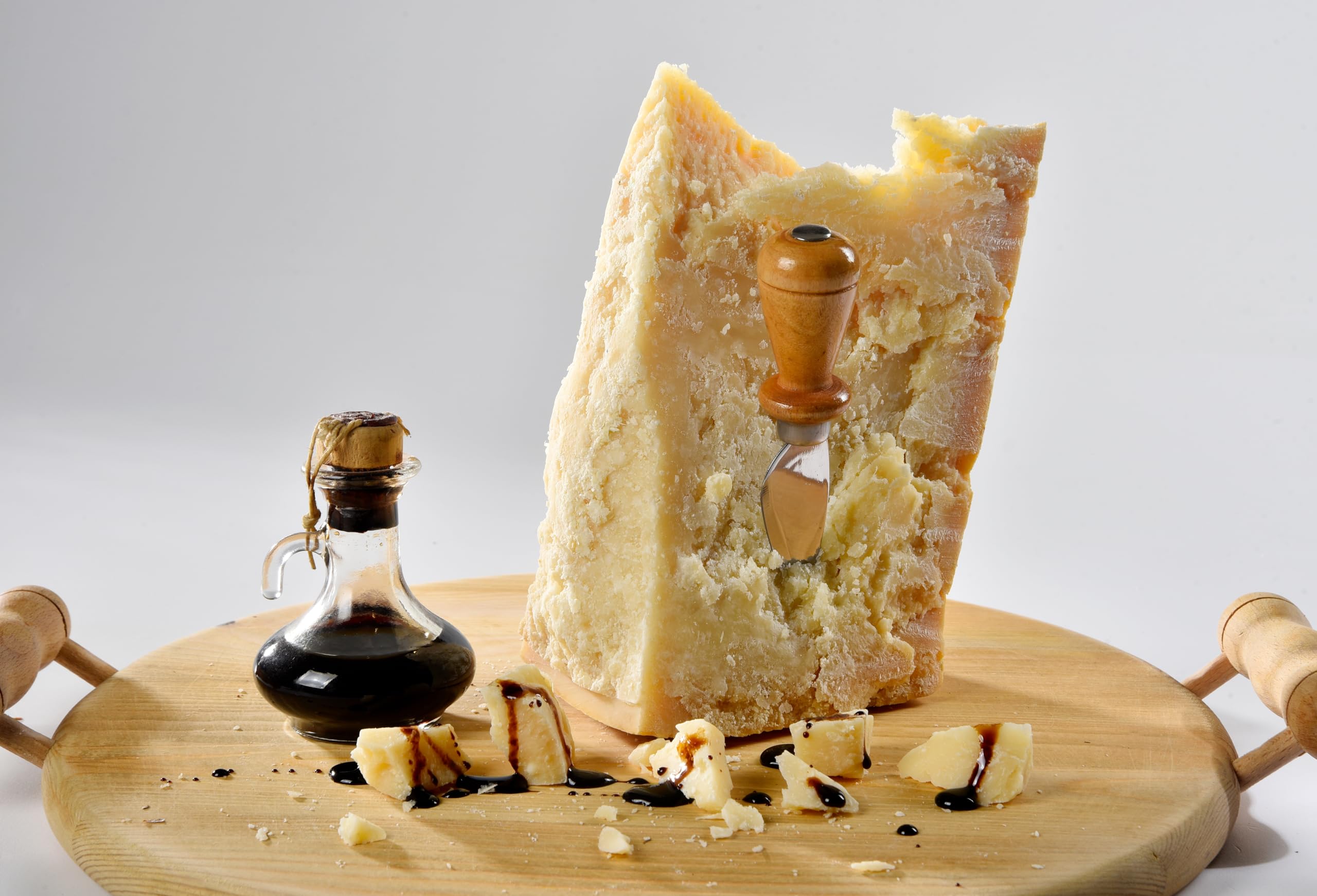 2 pezzi da 500g Parmigiano Reggiano VACCA BIANCA 24 mesi Dop No Ogm
