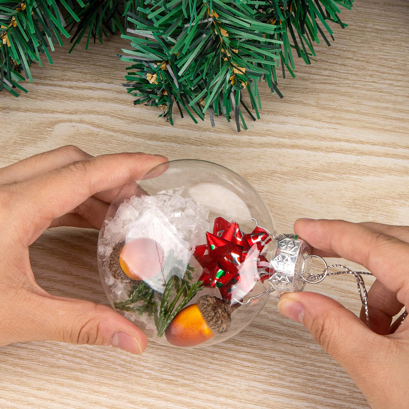 LOVEINUSA 20PCS Clear Flat Fillable Ball Ornaments, Clear Ornament Discs 3.2 Inch Transparent Fillable Ornaments Balls for DIY Craft Projects Wedding Christmas Tree Home Decor