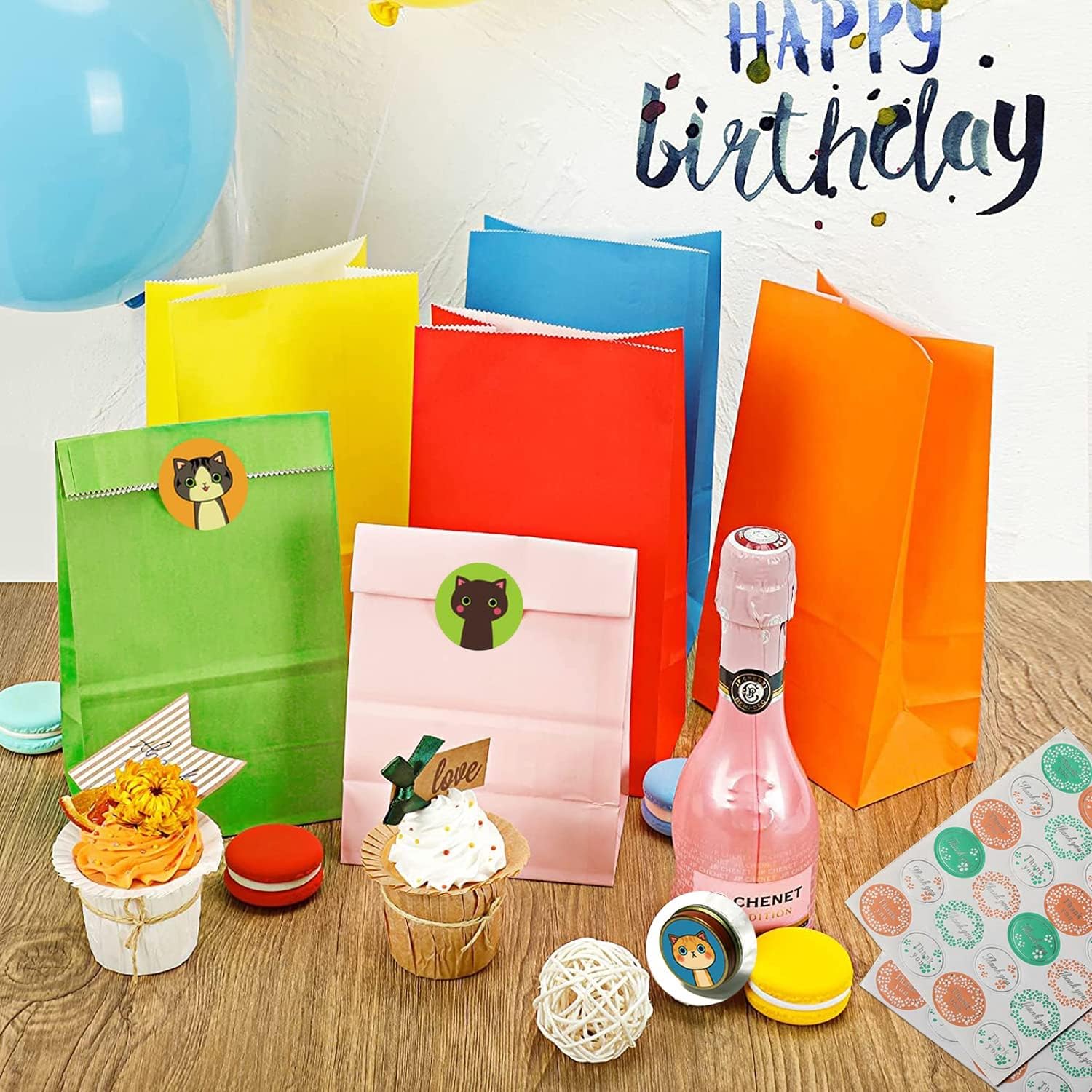 wohot 40 Pieces Gift Bag with 66 Stickers, Multi-Coloured Paper Bags, Children's Birthday Bag, Candy Bags, Craft Paper Gift Bag for Children, Surprise Pouch for Children