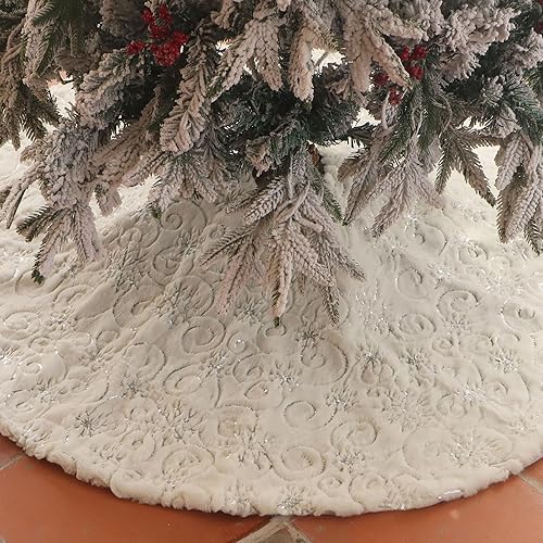 Miniatura 8 de Falda de árbol de Navidad de 47 pulgadas, falda de árbol blanco con copos de nieve de lentejuelas doradas, falda de árbol grande de piel sintética