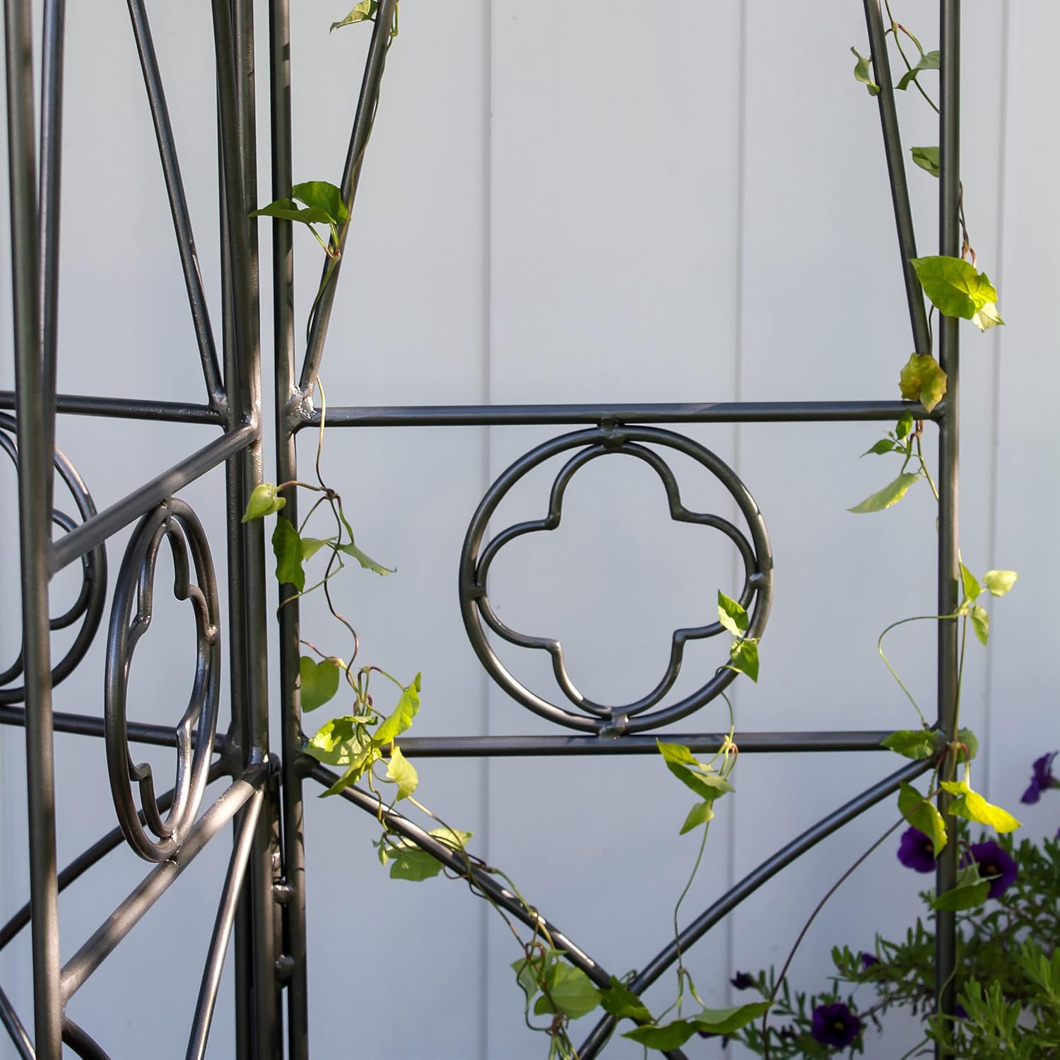 Achla Designs Wrought Iron Quatrefoil Garden Trellis