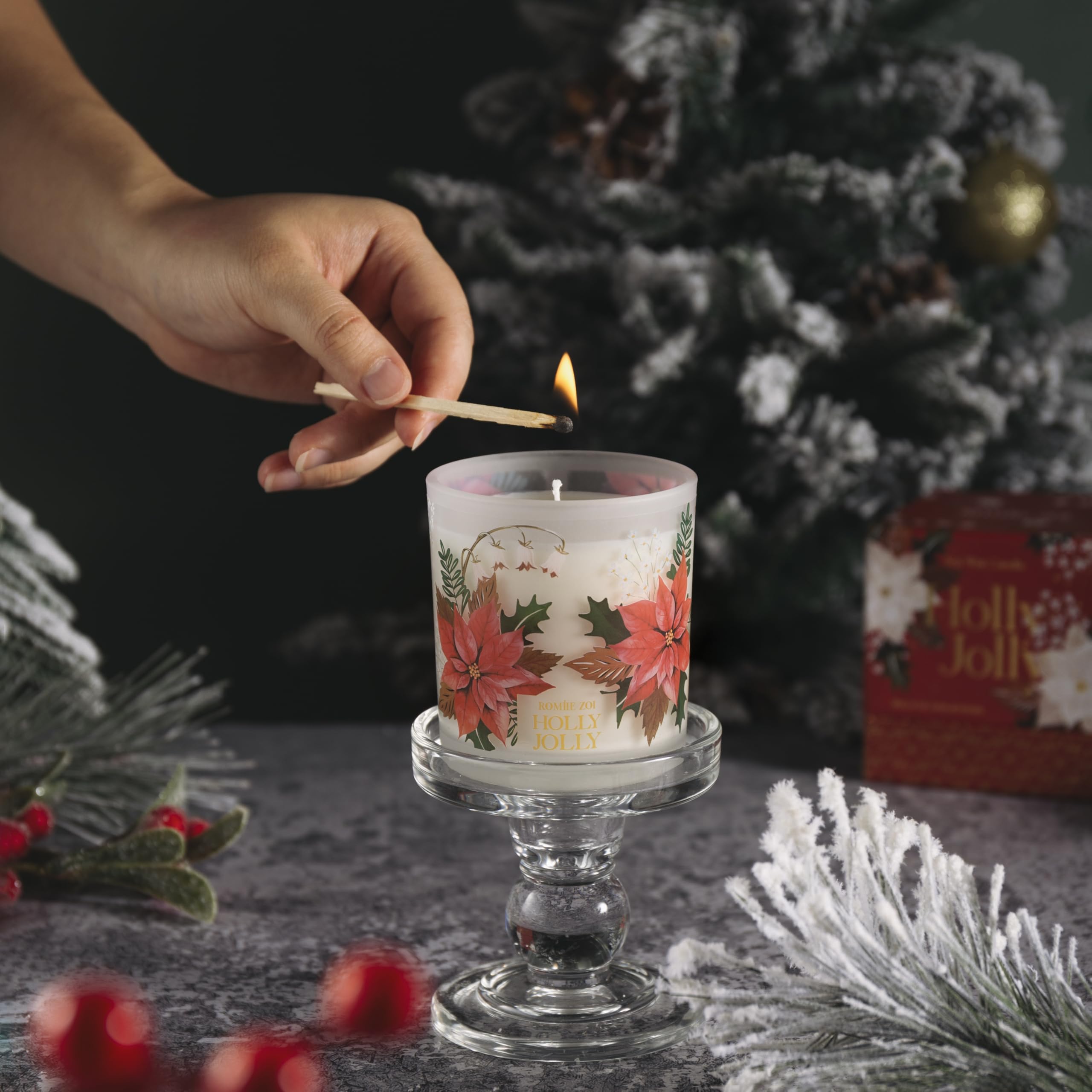 Amazon.com: ROMIIE ZOI Christmas Scented Candle - 6oz Soy Wax