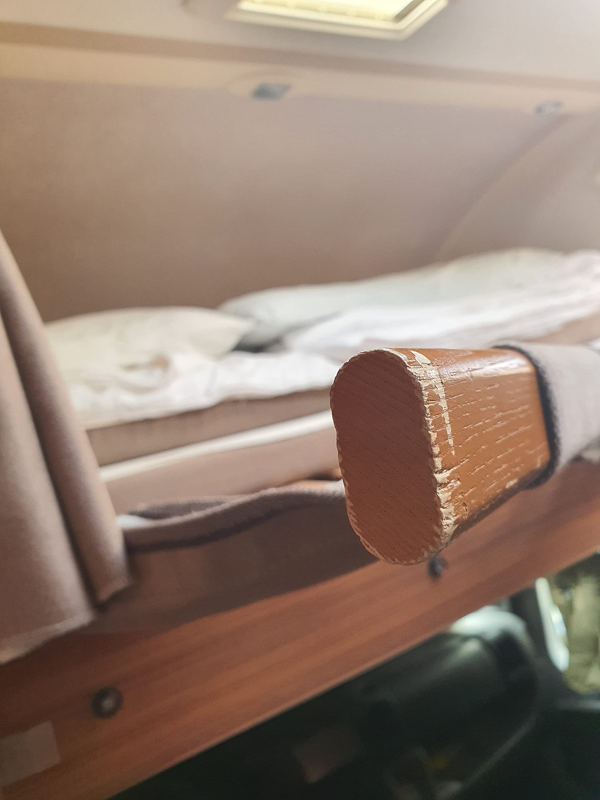 Support pour barre de lit, camping-car, caravane