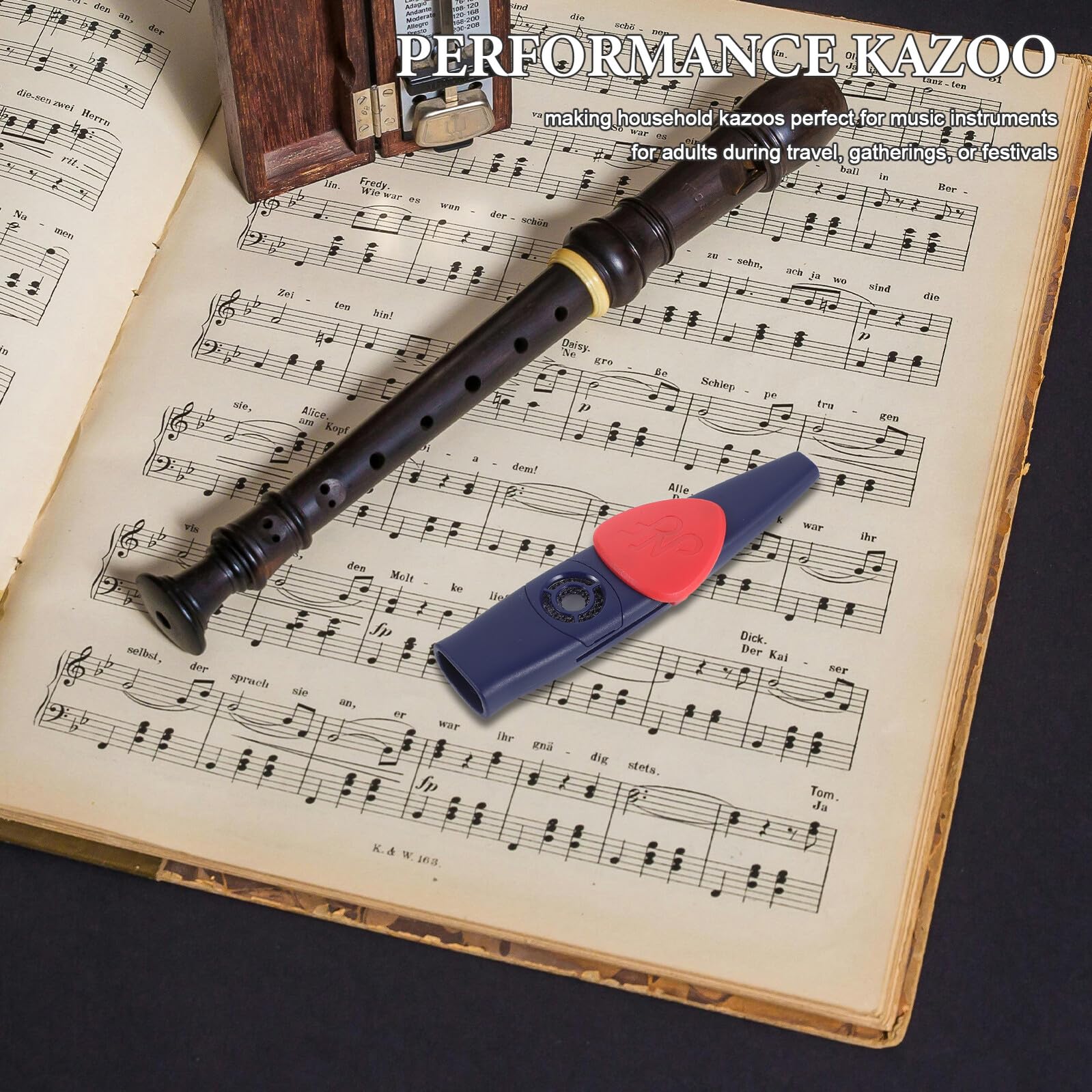 Kazoo Metall Blasinstrument mit Gurt Kompakt und Langlebig Leicht zu Erlernendes Kazoo für Anfänger Gitarrenbegleitung bei Musikdarbietungen Party und Festivalinstrument
