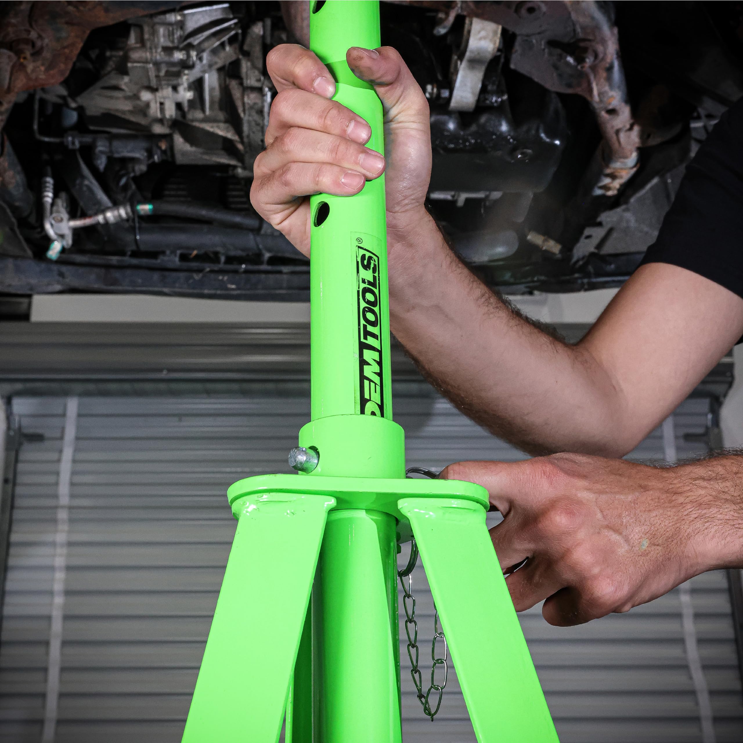 Amazon.com: OEMTOOLS 24849 2 Ton Underhoist Tripod Jack Stand