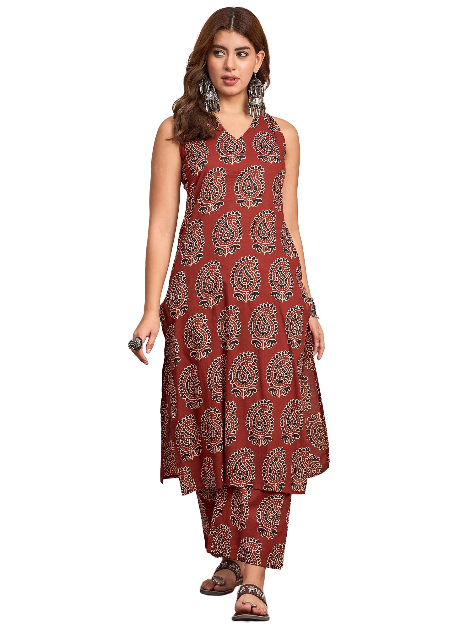 varanga Women Halter Neck Kurta Paired With Printed Ankle-Length Trousers For A Trendy And Modern Ethnic Look.-picture-45