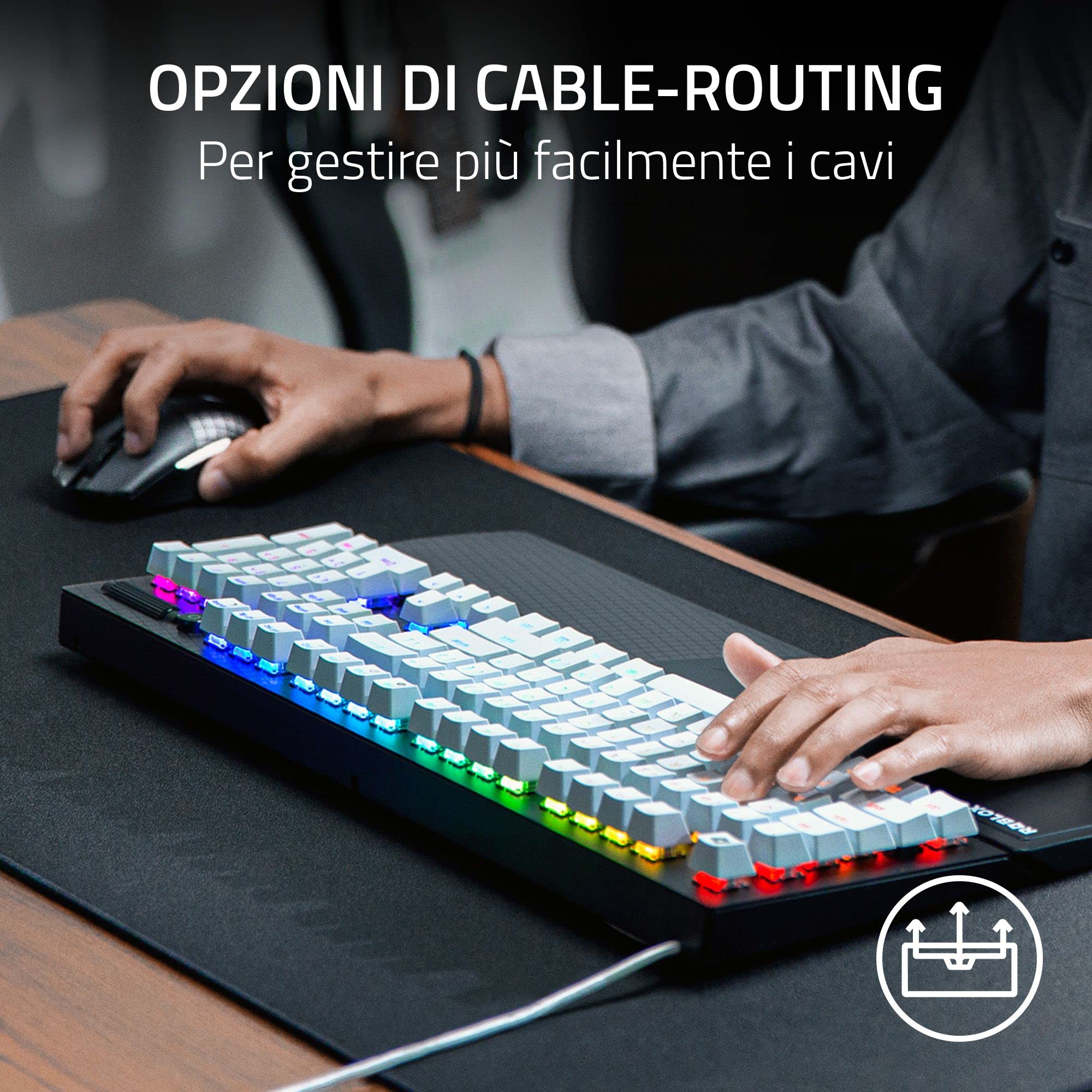 Razer BlackWidow V3 (Interruttore Verde) - Tastiera meccanica da gioco (Interruttori Clicky, Copritasti in ABS Doubleshot, Rotella digitale multifunzione e tasto multimediale) US-Layout| Roblox