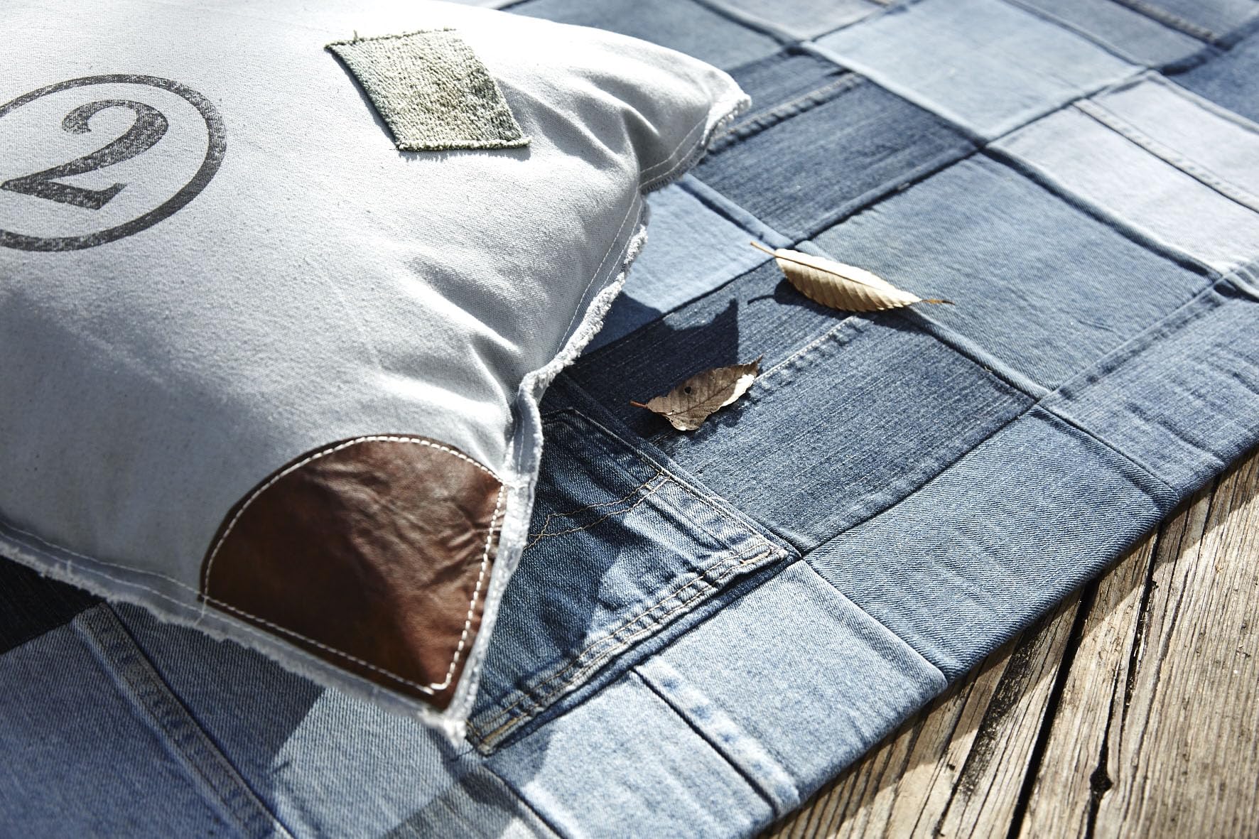 Amazon.co.jp: 東谷(Azumaya-kk): ラグ・マット