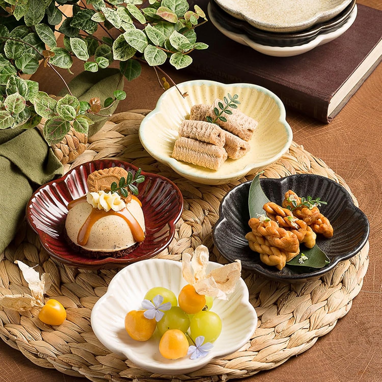 Bowl for Sauce Small Sauce Dishes are Suitable for Side Appetizers Condiments Sauces Etc