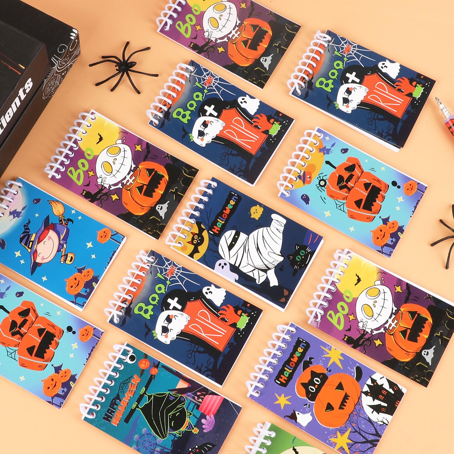LOMIMOS Halloween-Notizblöcke, Spiralblock, Notizbuch, Mama, Kürbis, Skelett, Geist, Süßes oder Saures für Kinder, Schule, Klassenzimmer, Partygeschenke, 8 Designs, 24 Stück