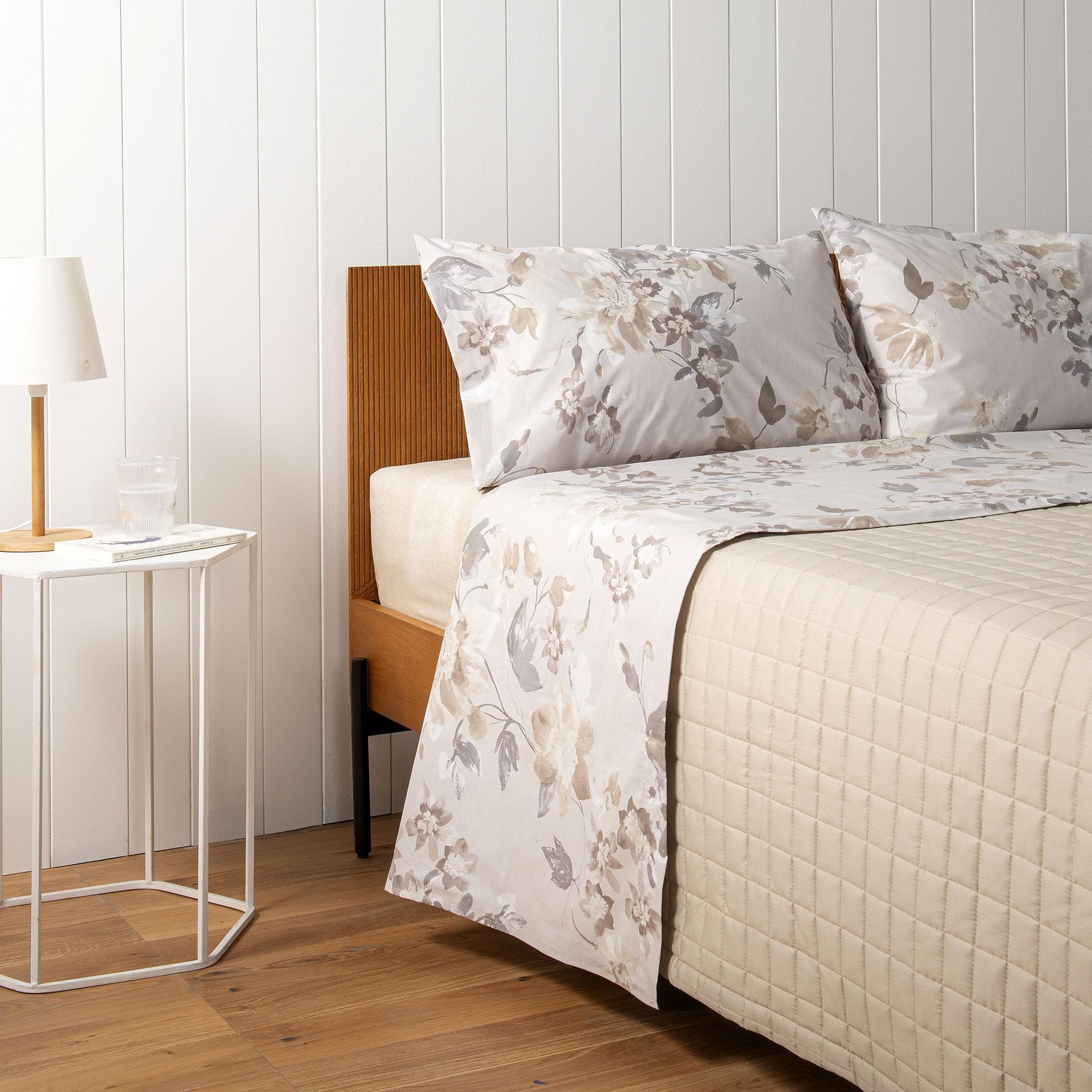 Zucchi, Completo Letto Matrimoniale, Collezione Brianna, 100% Cotone, Beige con Motivo Floreale