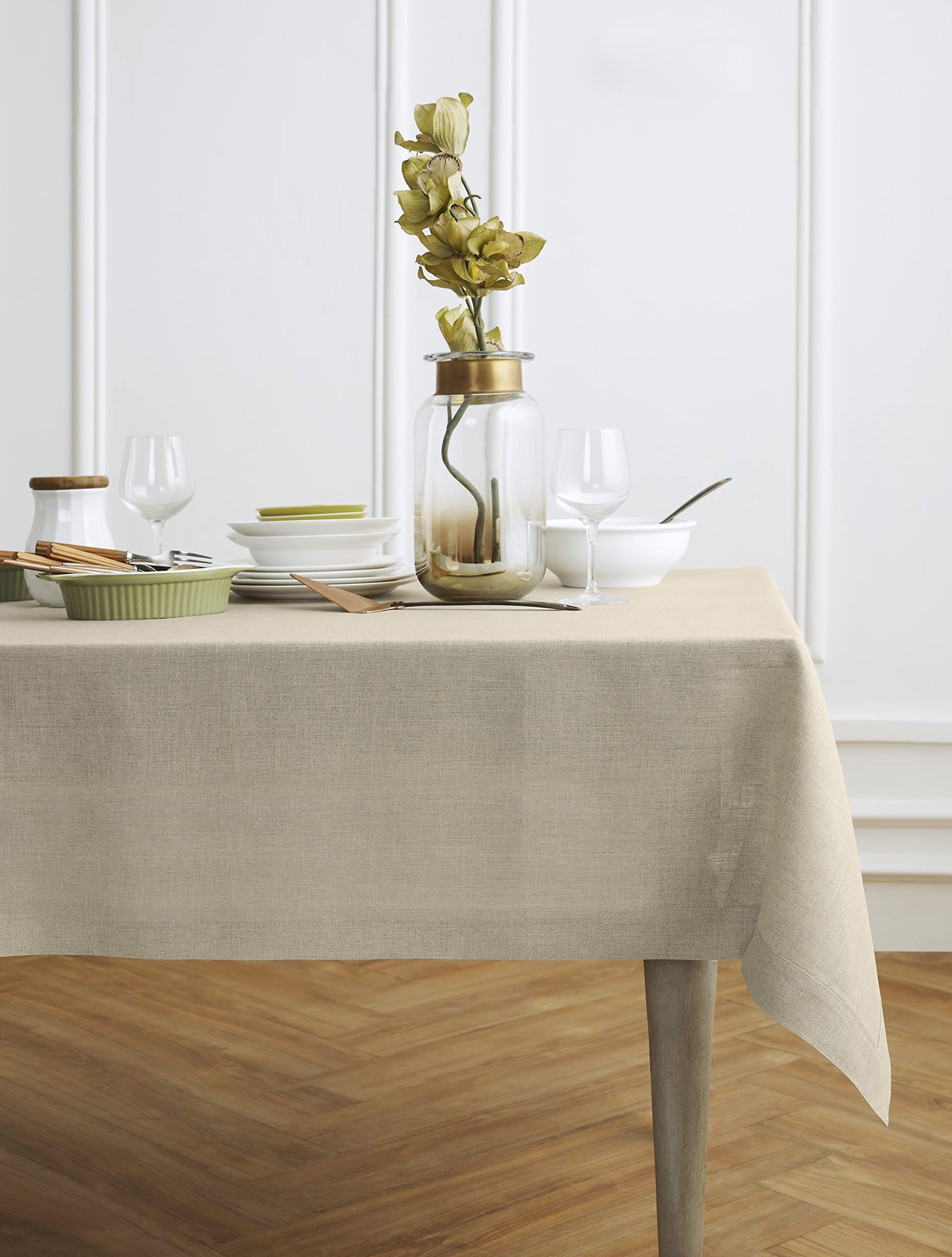 Solino Home Linen Tablecloth – 100% Pure Linen Christmas Natural Tablecloth 52 x 52 Inch – Machine Washable Square Table Throw for Holiday Decor – Fete