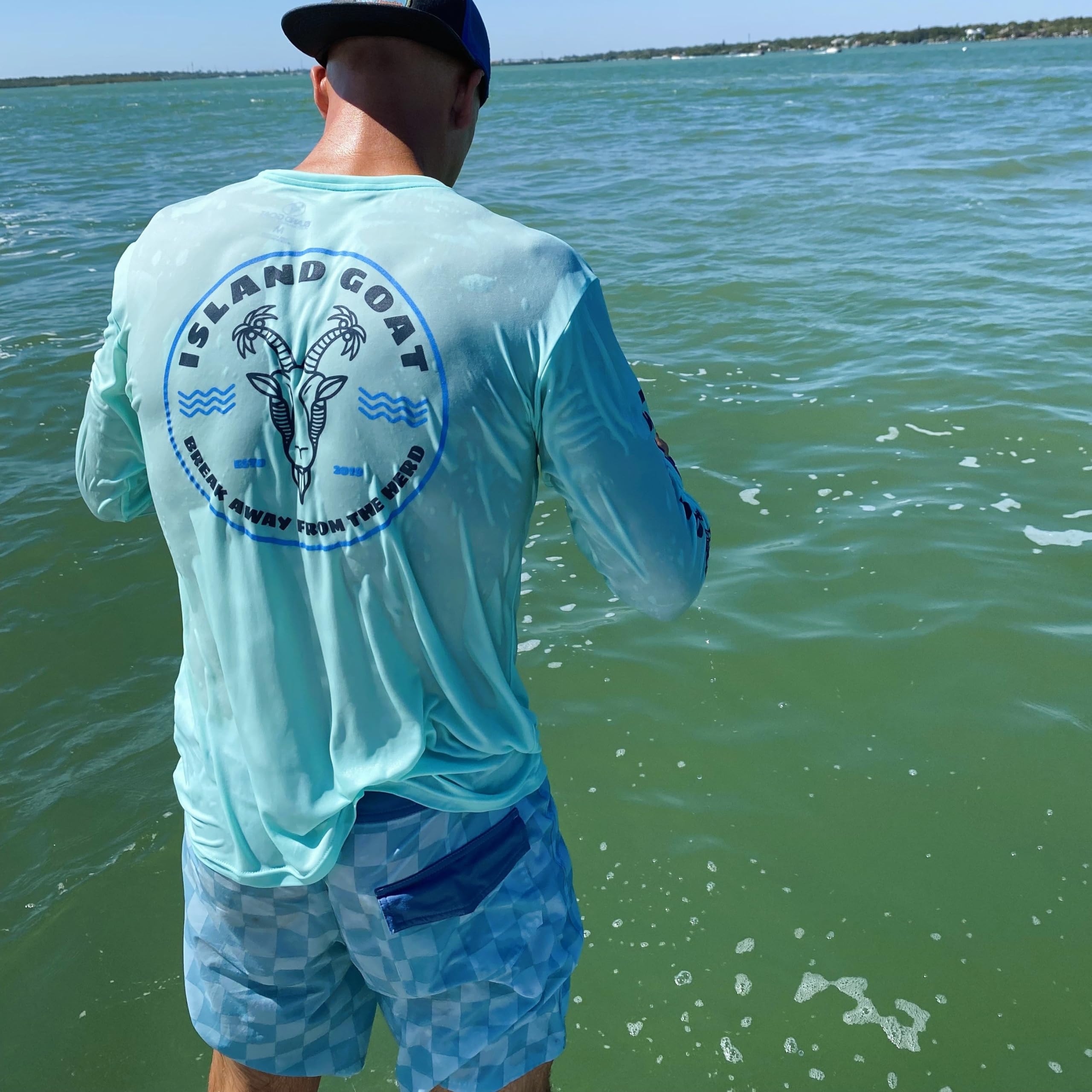 Take Er Easy | UPF 50+ Crew Neck Sun Shirt Black/M