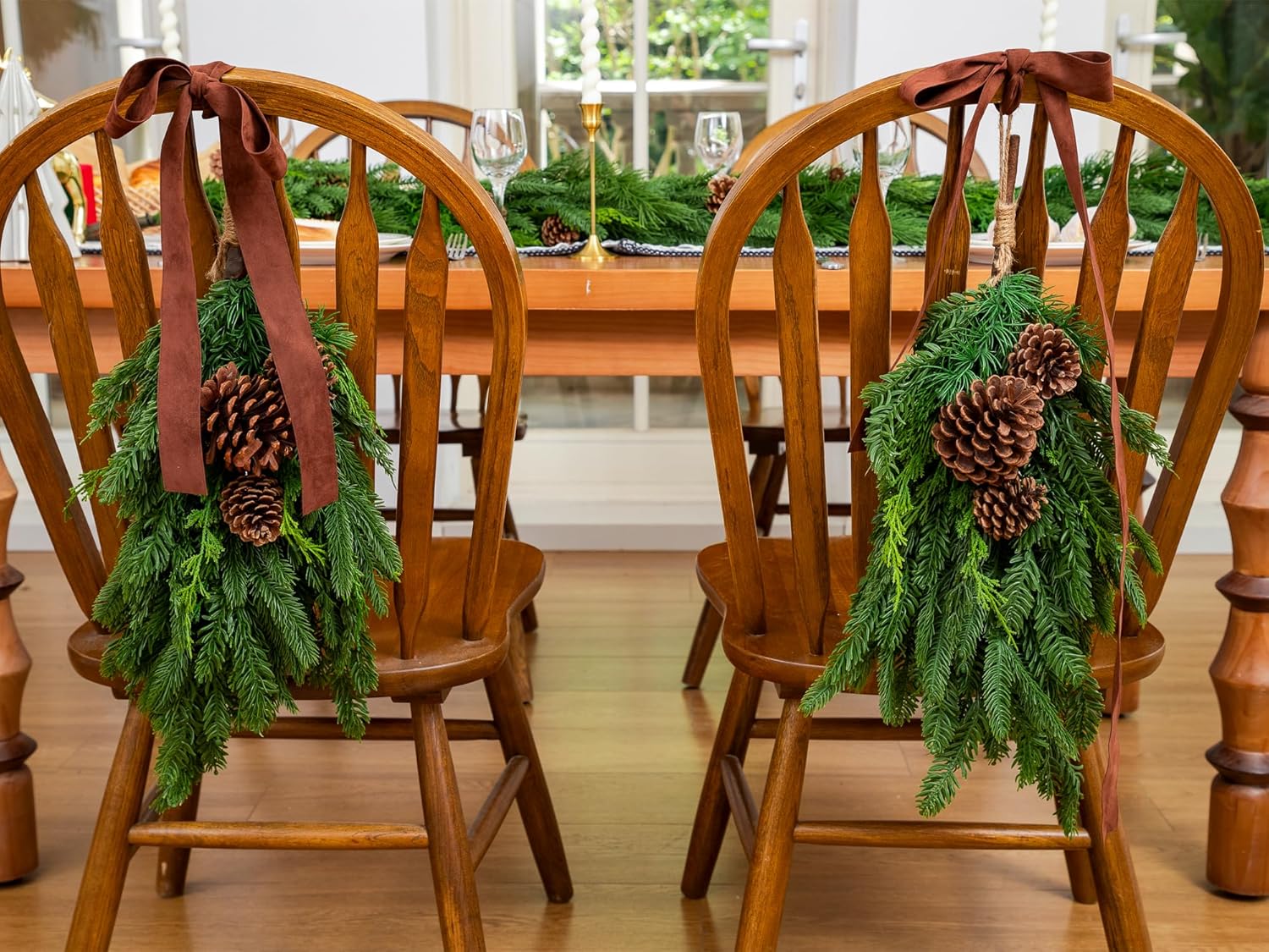 28” Christmas Swag with Pine Cones, Norfolk Pine Cypress Teardrop Swag for Home Indoor Outdoor Front Door Wall Window Stairs Corridor Xmas Christmas Decor