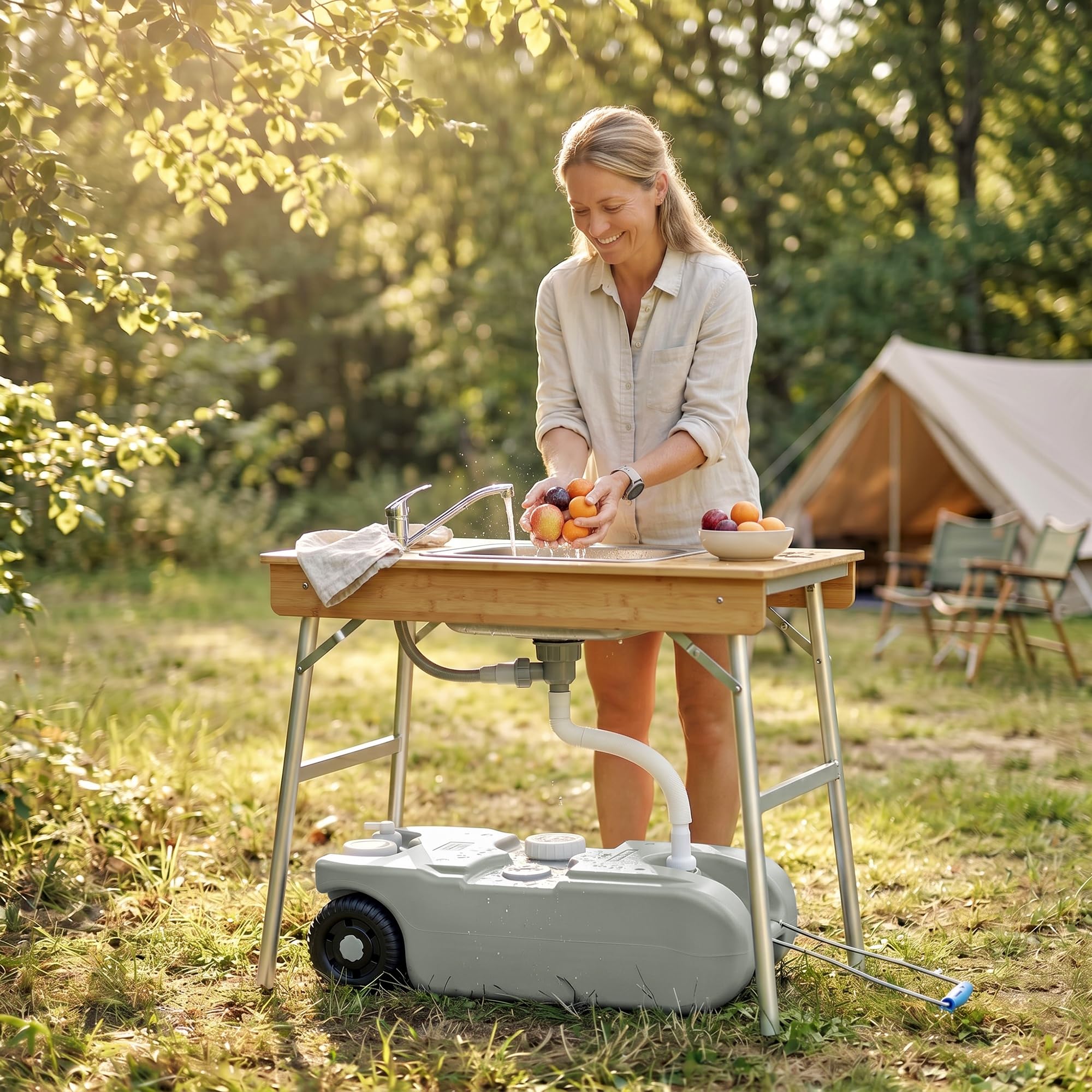 Outsunny Contenedor de Agua 40 L con Ruedas Tanque de Agua Portátil con Manija Metálica y Grifo para Caravanas Autocaravanas Camping al Aire Libre