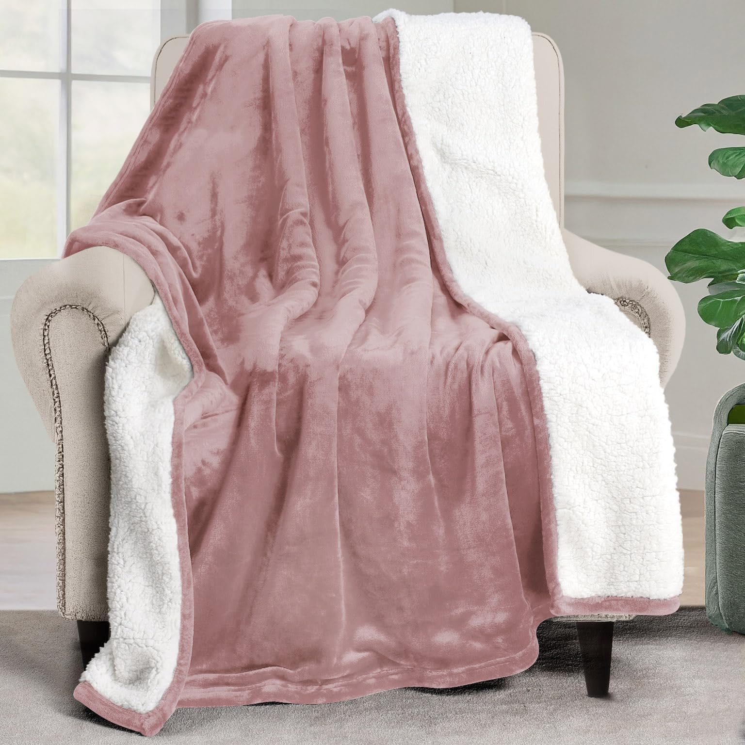 Utopia Bedding Sherpa Blanket Throw Size [Rose Pink, 50x60 Inches] - 480GSM Thick Warm Plush Fleece Reversible Blanket for Bed, Sofa, Couch, Camping and Travel