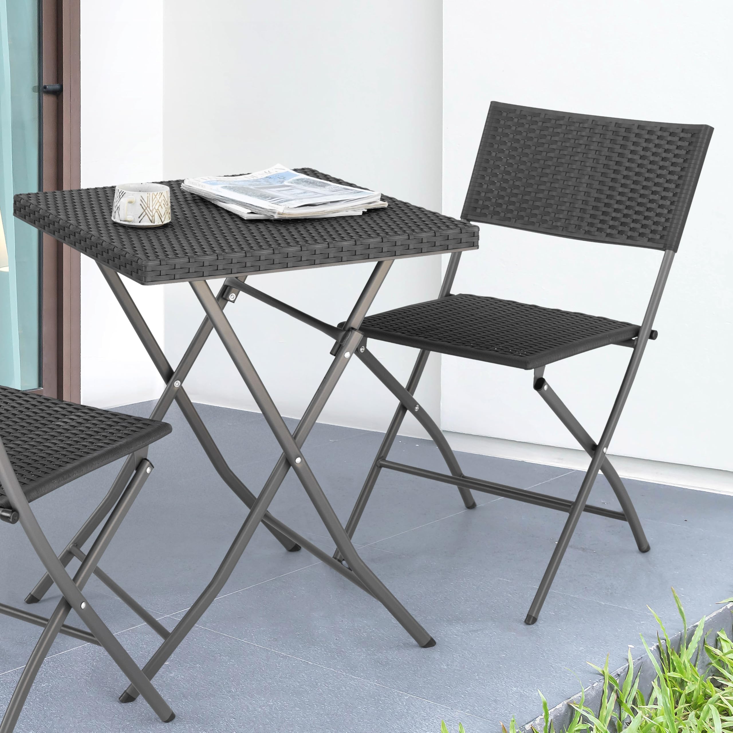 Avestar Ensemble de Bistrot Pliable 3 Pièces Table & 2 Chaises en Rotin PP, Résistant aux Intempéries, Noir