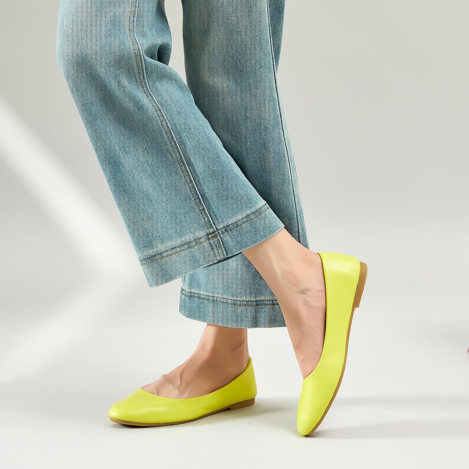  Women's Flats Shoes Ballet Flats Dress Shoes Comfortable PU Leather Slip on Shoes for Women thumbnail