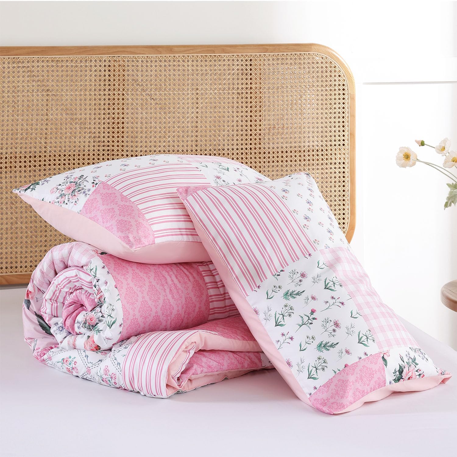 YIKUSH Queen Comforter Set - Pink Spring Floral Comforter Queen Size Patchwork Flower Cozy Bedding Set 3 Pieces for All Season, Cute Pattern 1 Comforter (90"x90") and 2 Pillow Shams (20"x26") - Image 7