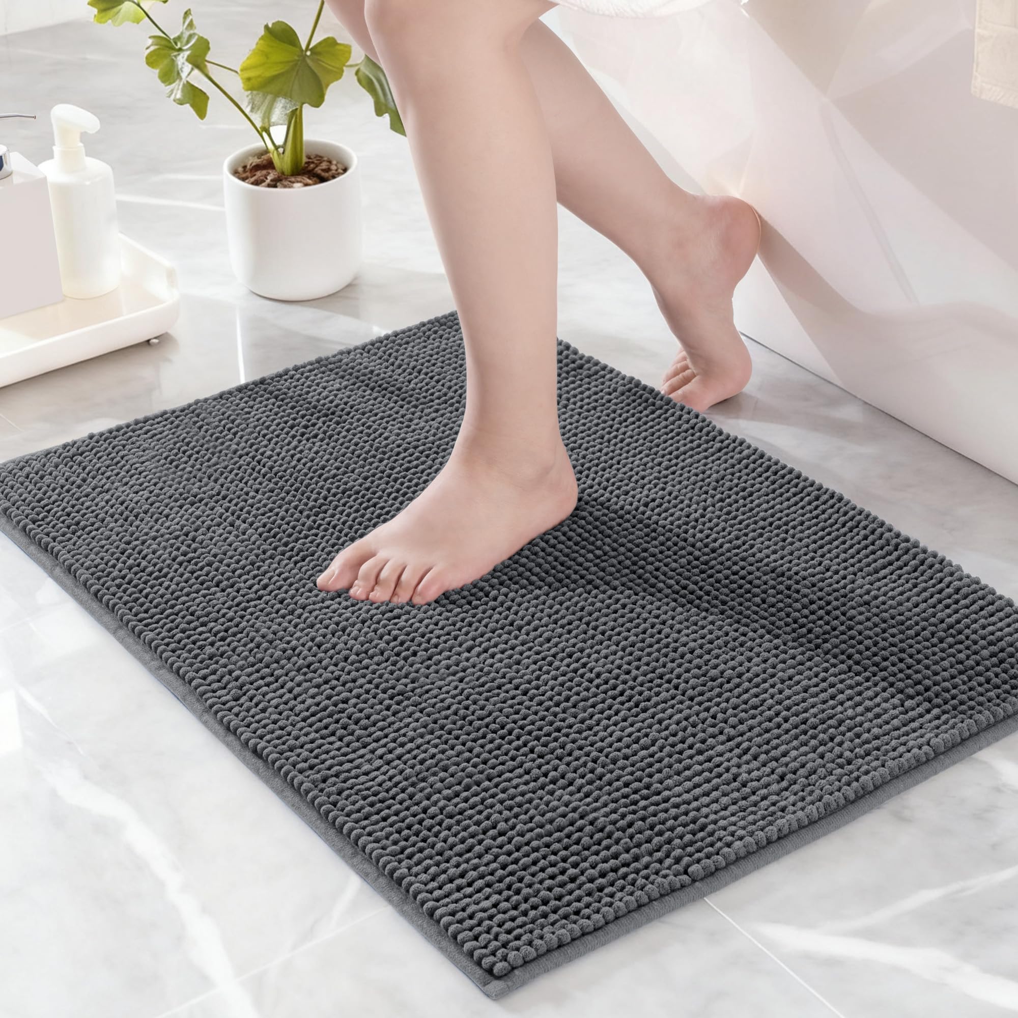 Exclusivo Mezcla Chenille Bath Mat 40 x 60 cm, Extra Soft Non-Slip Absorbent Bathroom Mat, Machine Washable Quick Dry Bath Rugs for Bathroom Floor, Shower, Home Decor, Grey