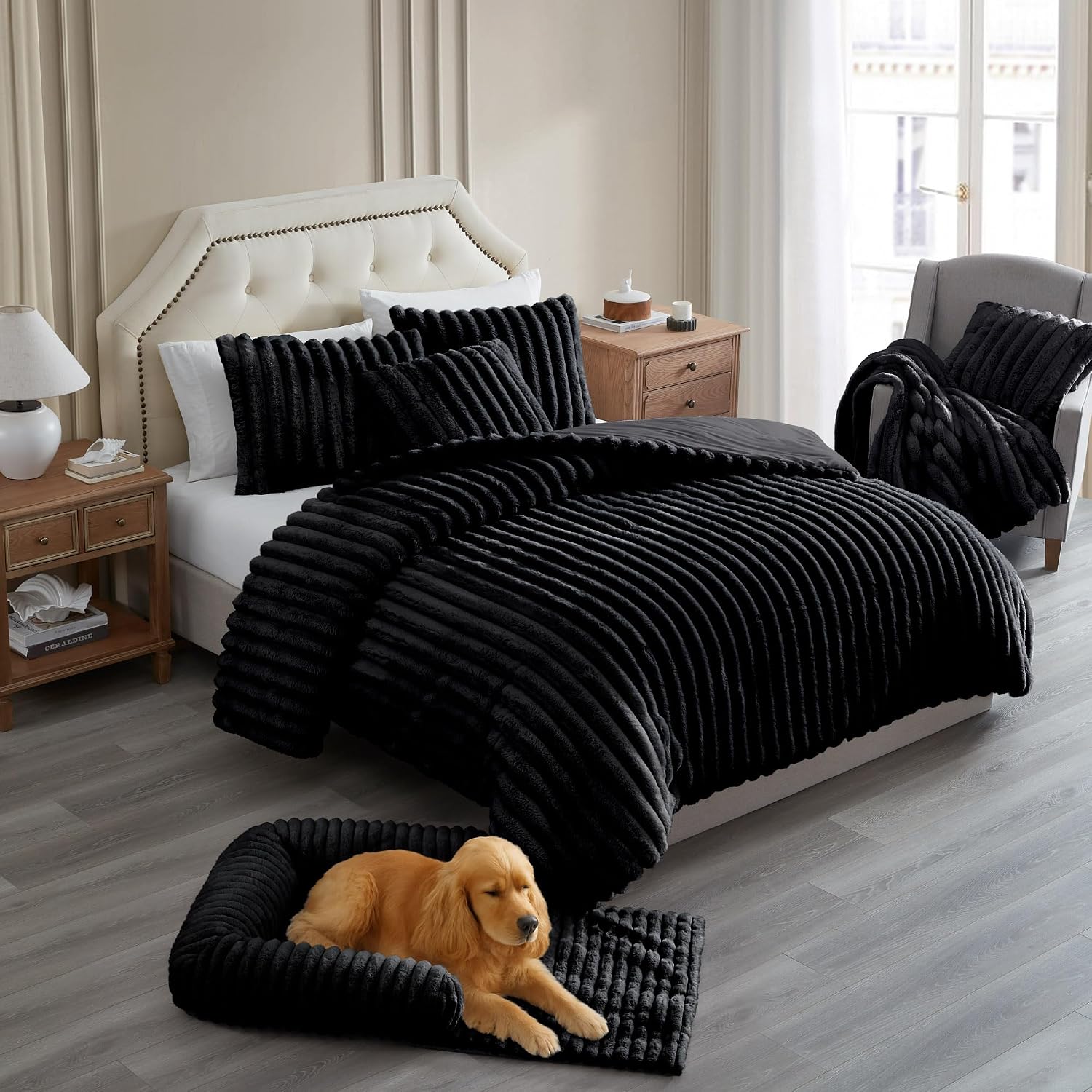 Riverbrook Home Everett Long Sofa-Style Pet Bed, Black, Medium