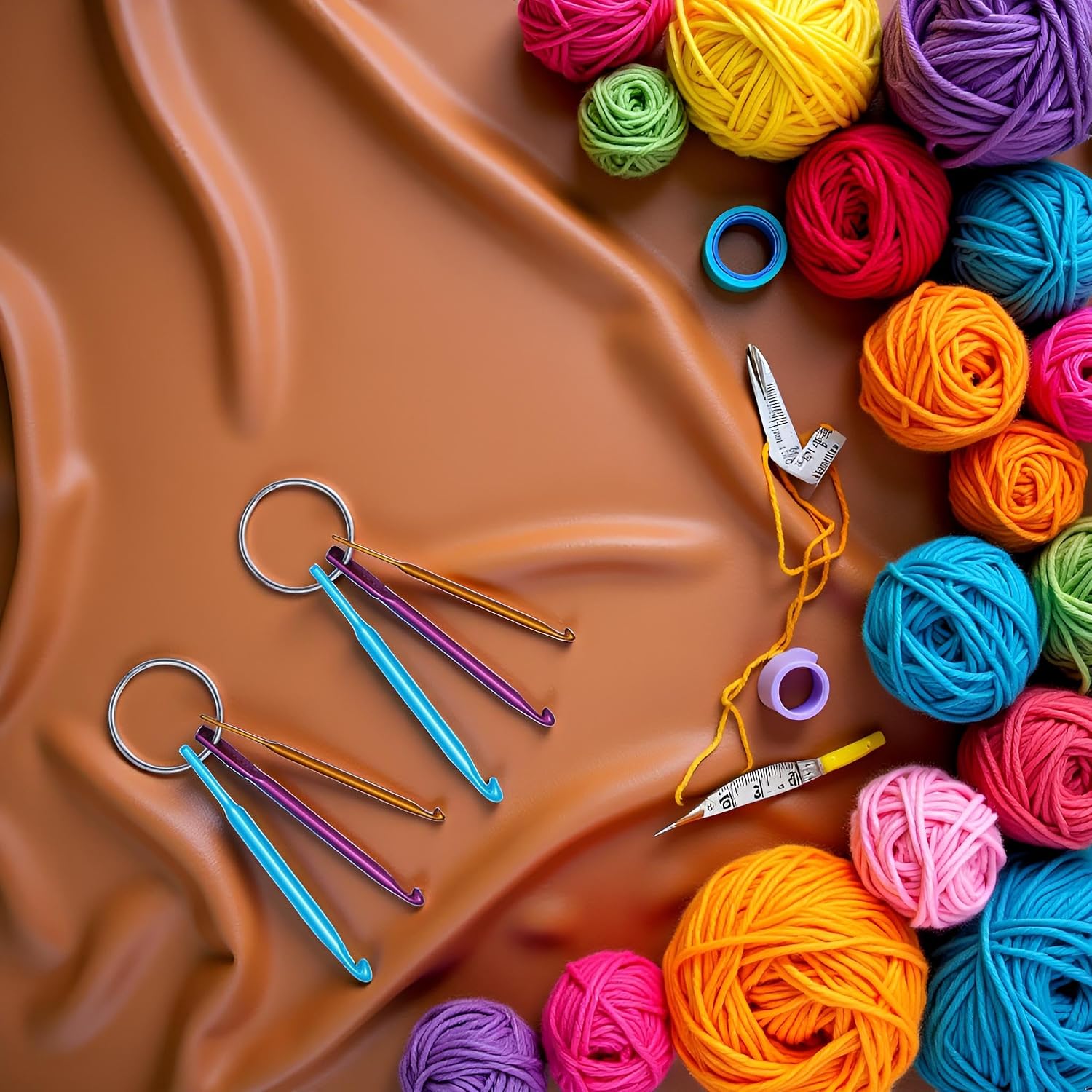 YuanHolumid 2Pcs Crochet Hook Keychain Kit Mini Creative Keychains Zinc Alloy Key Chain DIY Crafts Knitting Needle Tools for Travel Outdoor 3/4/5mm Portable Crochet Keychains