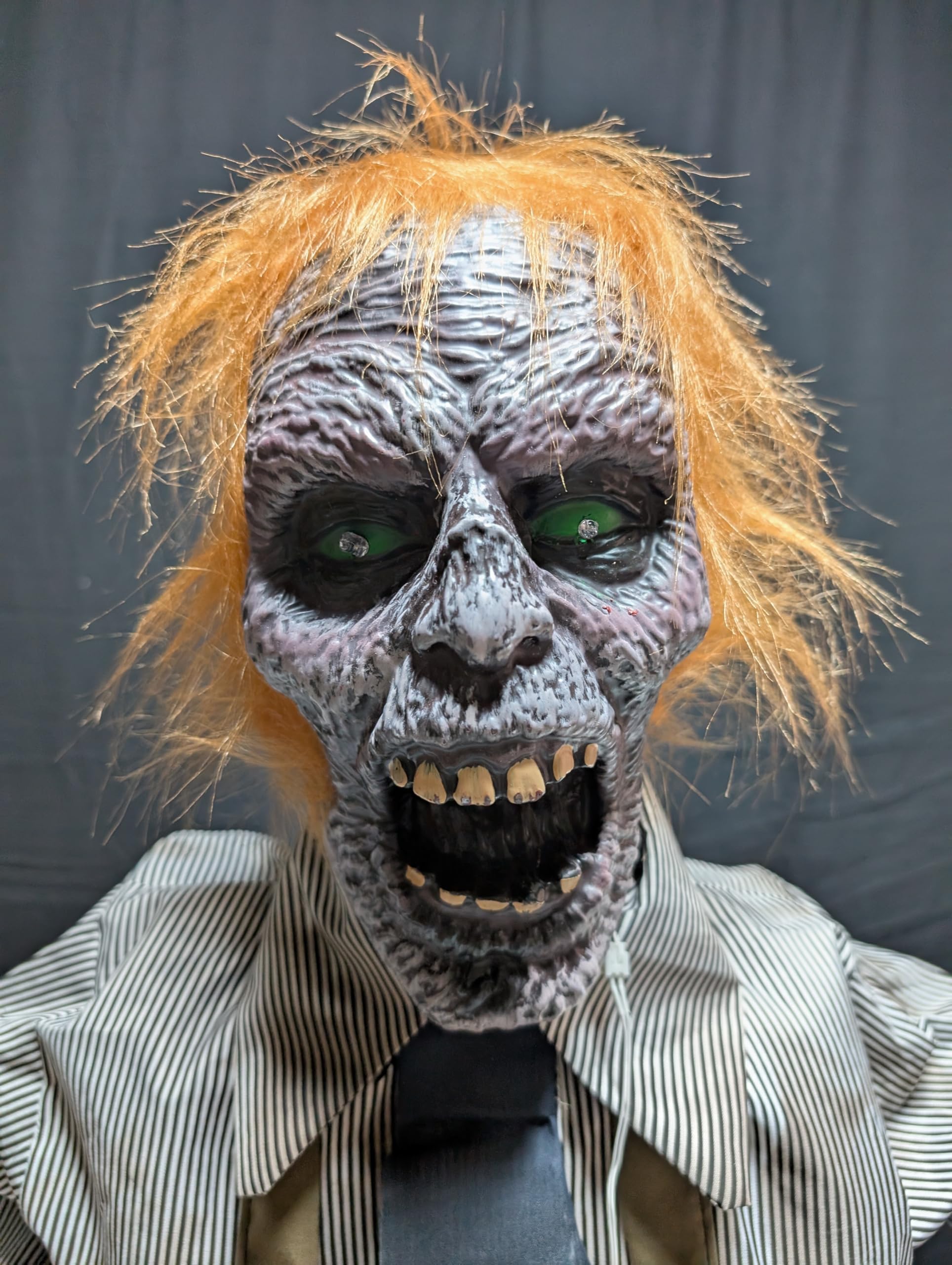 お化け屋敷 ハロウィン 飾り おもちゃ 人形 存在感最恐 ゾンビ ゾンビ店長 Amazon | ハロウィン 飾り お化け屋敷 小道具 人形 おもちゃ 存在感最