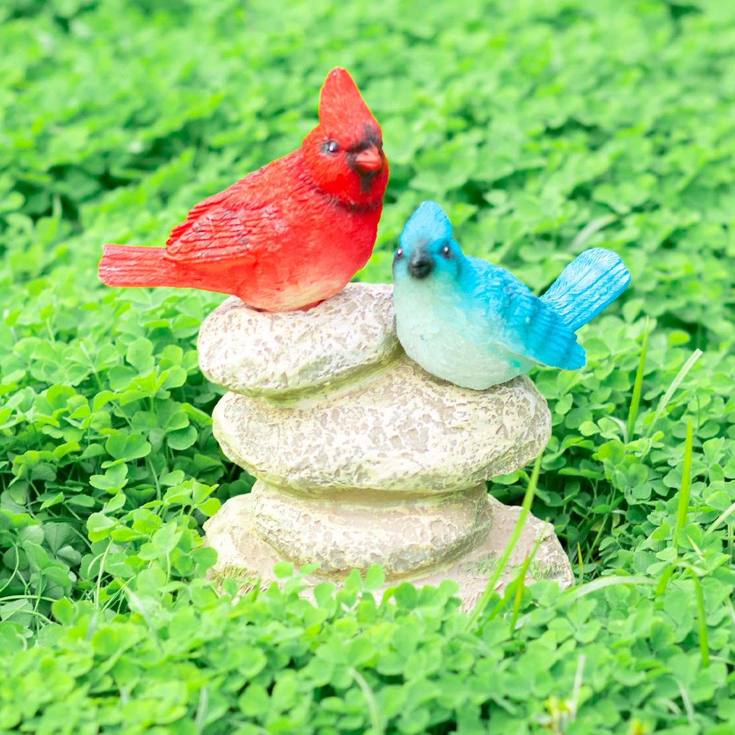 Solar Garden Statues Outdoor Decor, Garden Sculptures Stones Statue Novelty Birds Figurine Decoration for Patio Yard Porch Art Home Decor