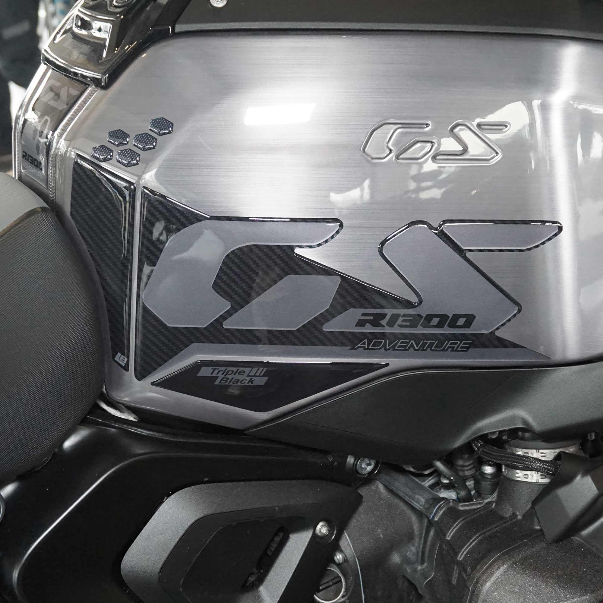 LABELBIKE 3D Motorrad Tankaufkleber kompatibel mit BMW